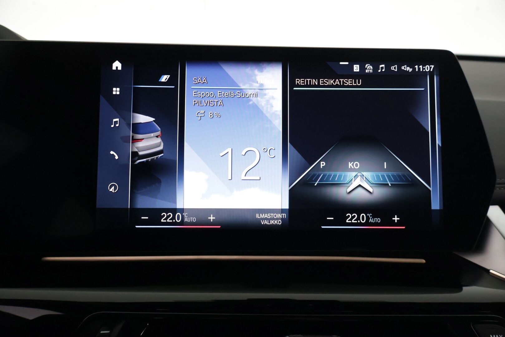 BMW iX1 2023 U11 30 xDrive - 3,99 % KORKOTARJOUS TÄHÄN AUTOON - 31.5. ASTI! - Adapt. Vakkari / 360° / HUD / Harman/Kardon / Sporttinahat / Adapt. Ledit / Ratinlämmitin / Comfort Access / 2x renkaat / Kaistavahti
