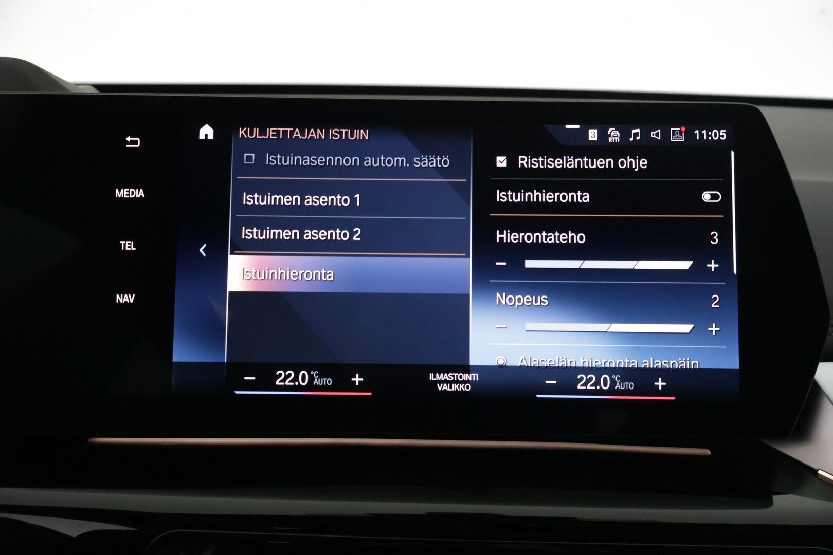 BMW iX1 2023 U11 30 xDrive - 3,99 % KORKOTARJOUS TÄHÄN AUTOON - 31.5. ASTI! - Adapt. Vakkari / 360° / HUD / Harman/Kardon / Sporttinahat / Adapt. Ledit / Ratinlämmitin / Comfort Access / 2x renkaat / Kaistavahti