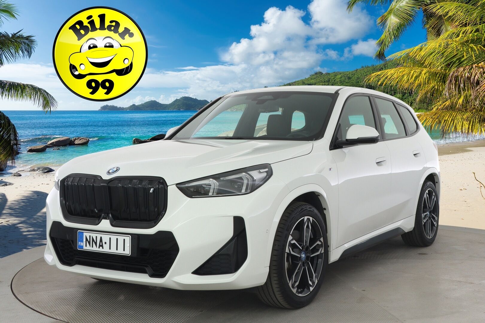BMW iX1 2023 U11 30 xDrive - 3,99 % KORKOTARJOUS TÄHÄN AUTOON - 31.5. ASTI! - Adapt. Vakkari / 360° / HUD / Harman/Kardon / Sporttinahat / Adapt. Ledit / Ratinlämmitin / Comfort Access / 2x renkaat / Kaistavahti
