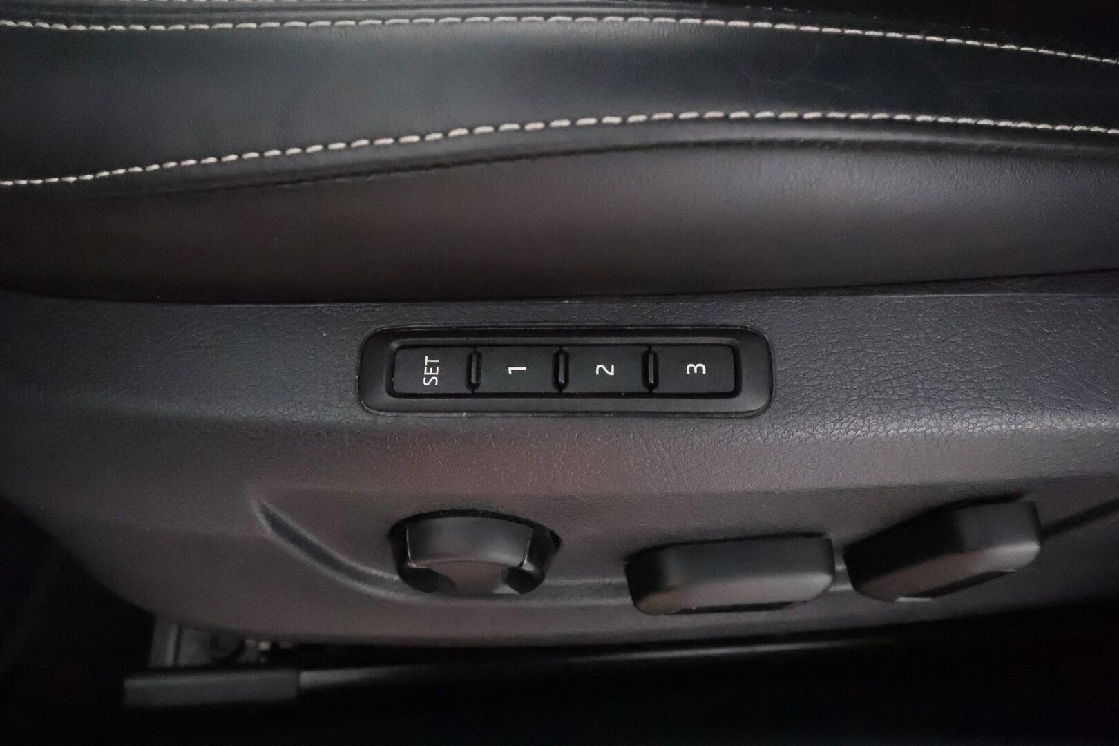 Skoda Superb 2020 Combi 1,4 TSI PHEV Style iV DSG **Canton / Webasto / Koukku / Adapt.Vakkari / Matrix-LED / P.kamera / Muistipenkki** - 2x Latauskaapelit / Kahdet Renkaat / **HYVILLÄ KAMOILLA**