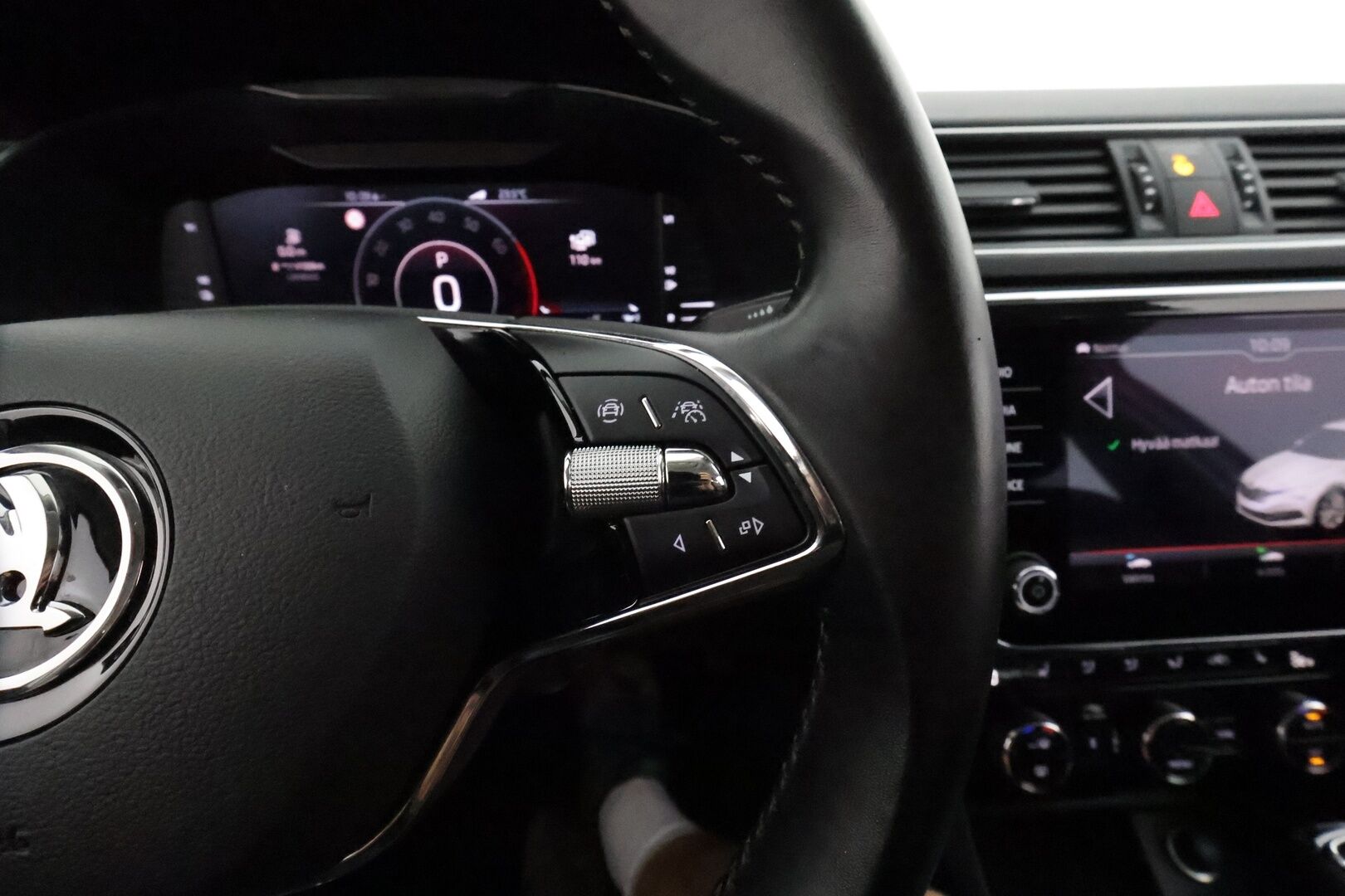 Skoda Superb 2020 Combi 1,4 TSI PHEV Style iV DSG **Canton / Webasto / Koukku / Adapt.Vakkari / Matrix-LED / P.kamera / Muistipenkki** - 2x Latauskaapelit / Kahdet Renkaat / **HYVILLÄ KAMOILLA**