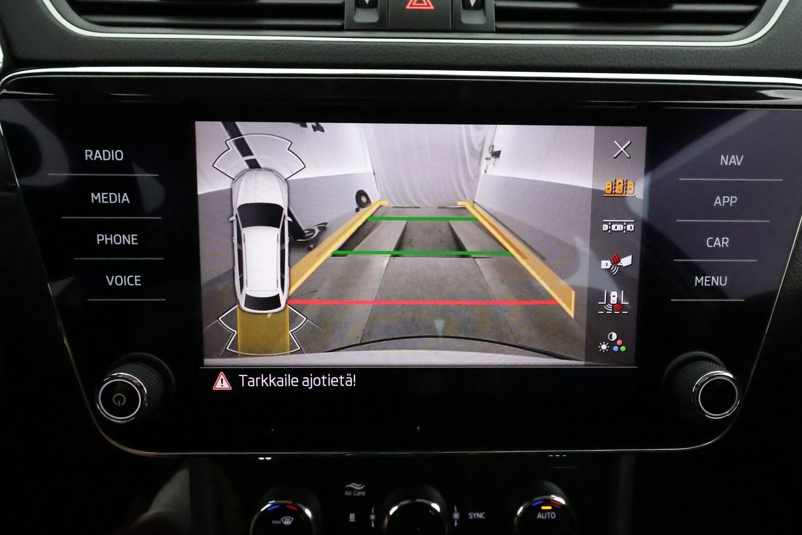 Skoda Superb 2020 Combi 1,4 TSI PHEV Style iV DSG **Canton / Webasto / Koukku / Adapt.Vakkari / Matrix-LED / P.kamera / Muistipenkki** - 2x Latauskaapelit / Kahdet Renkaat / **HYVILLÄ KAMOILLA**