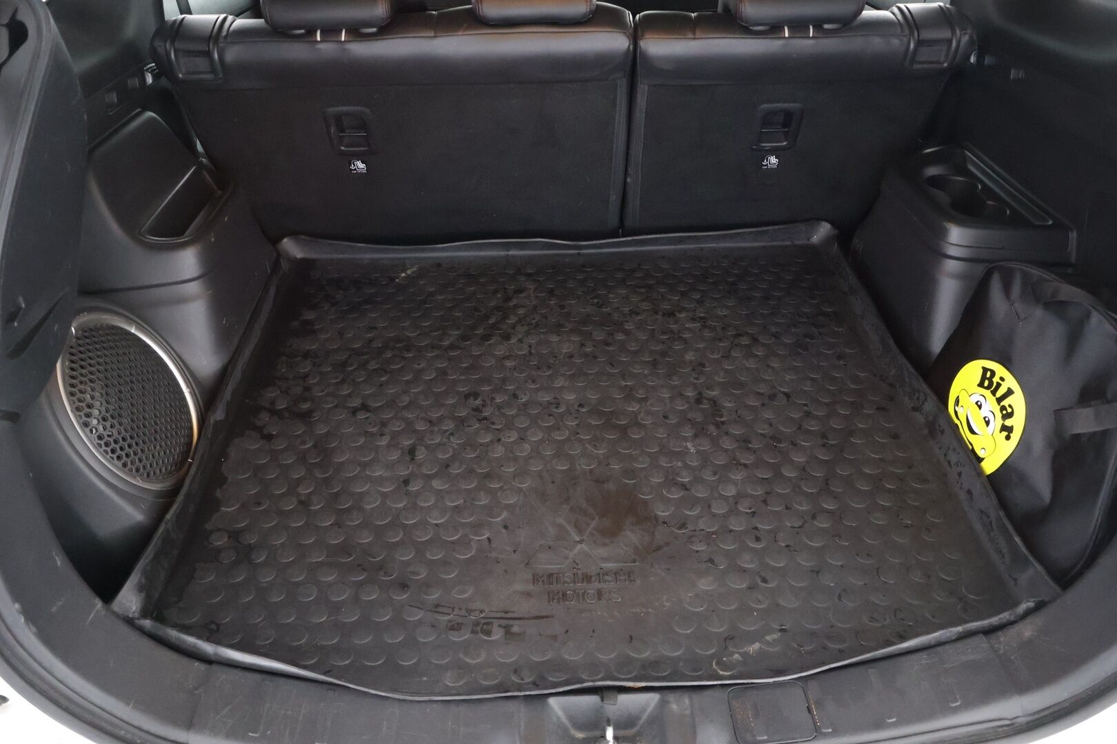 Mitsubishi Outlander 2018 4WD Ski-Edition Business - ACC| 360-Kamera | Lasikattoluukku | Tutkat | RockFord | Nahkasisusta | Sähköpenkki | Ratinlämmitin | BLIS