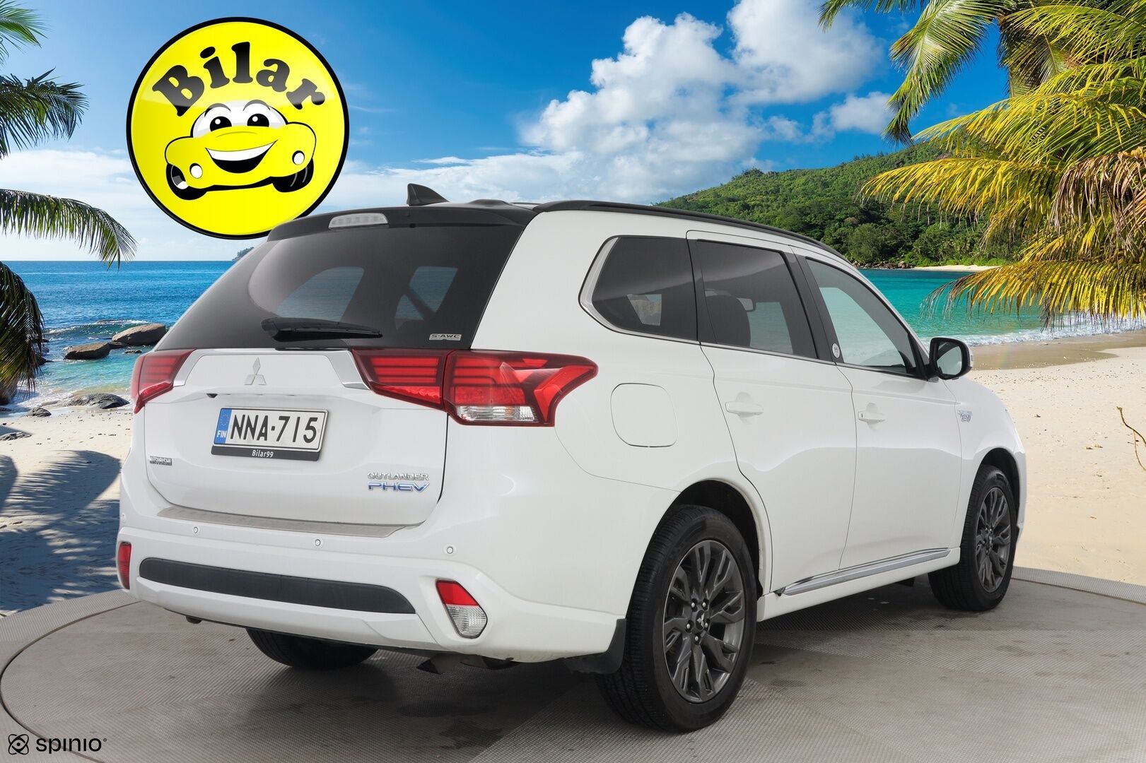 Mitsubishi Outlander 2018 4WD Ski-Edition Business - ACC| 360-Kamera | Lasikattoluukku | Tutkat | RockFord | Nahkasisusta | Sähköpenkki | Ratinlämmitin | BLIS