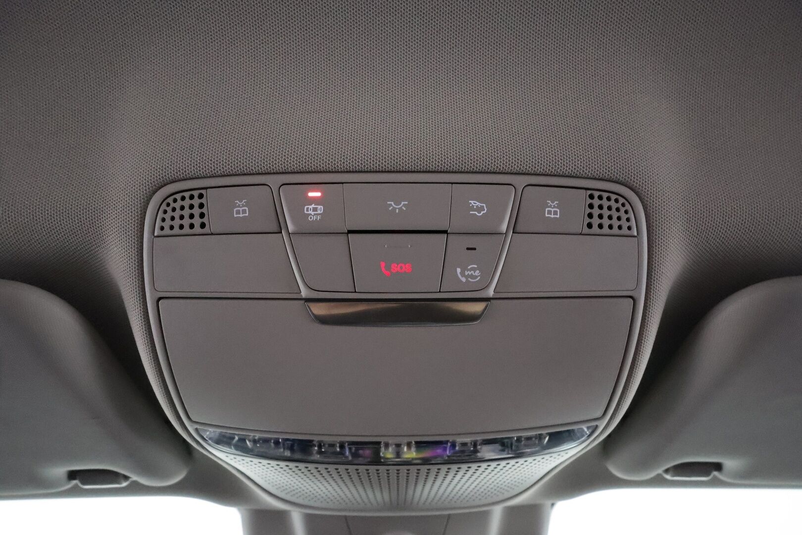 Mercedes-Benz E 2019 300 de T Avantgarde EQ Power **Burmester / Distronic+ / Widescreen / Koukku / P.kamera / Sporttipenkit** - Kahdet renkaat
