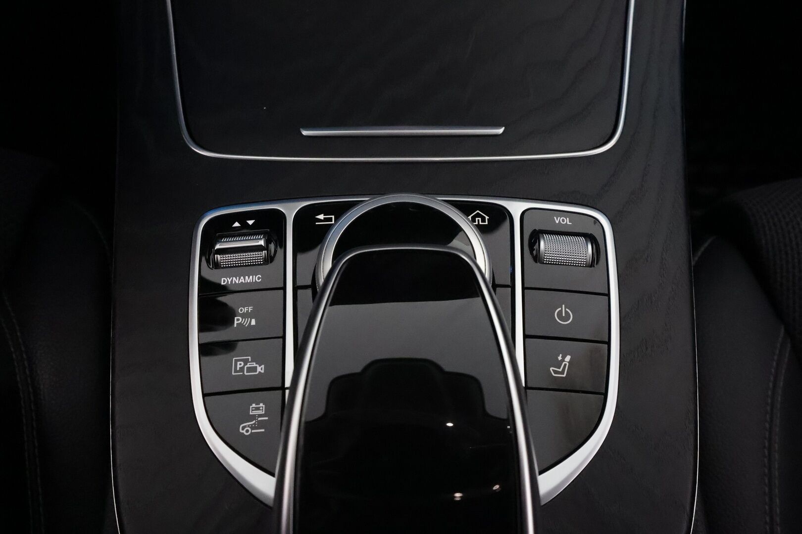 Mercedes-Benz E 2019 300 de T Avantgarde EQ Power **Burmester / Distronic+ / Widescreen / Koukku / P.kamera / Sporttipenkit** - Kahdet renkaat