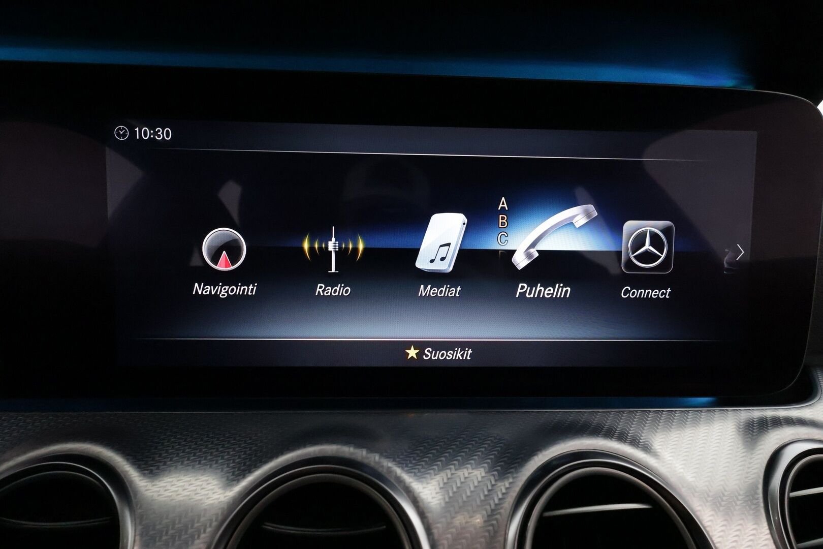 Mercedes-Benz E 2019 300 de T Avantgarde EQ Power **Burmester / Distronic+ / Widescreen / Koukku / P.kamera / Sporttipenkit** - Kahdet renkaat