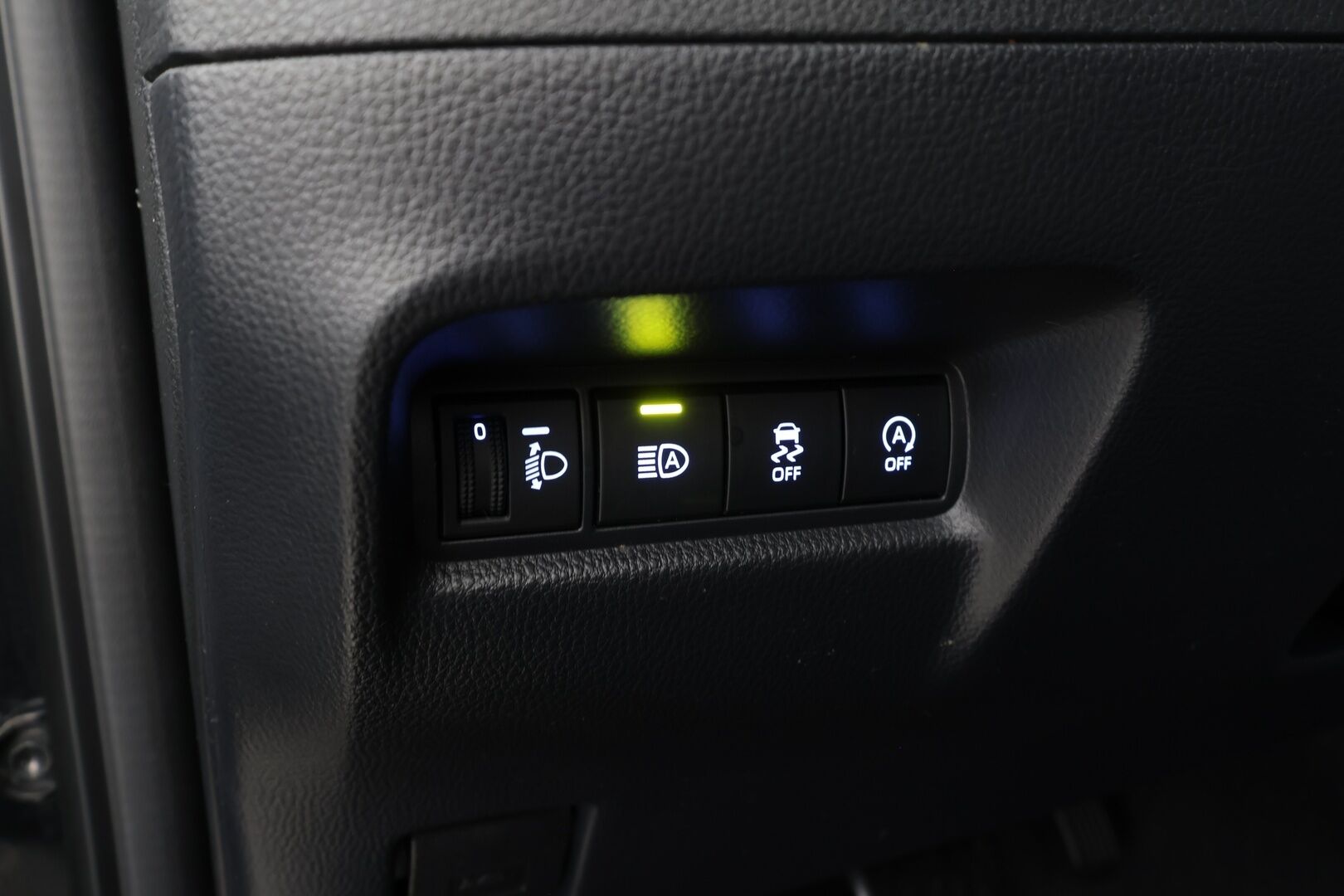 Toyota Aygo X 2023 1,0 VVT-i Play Edition Multidrive S *1.Om Suomi-auto / ACC / P.kamera / LED / Kaistavahti / Apple&Android* - *Kahdet renkaat aluvanteilla / Merkkihuollettu* - HULLUT VÄLIPÄIVÄT KORKOTARJOUS 2,49%