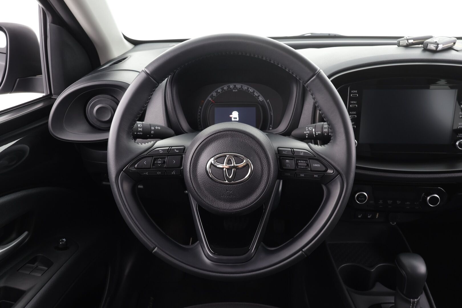 Toyota Aygo X 2023 1,0 VVT-i Play Edition Multidrive S *1.Om Suomi-auto / ACC / P.kamera / LED / Kaistavahti / Apple&Android* - *Kahdet renkaat aluvanteilla / Merkkihuollettu* - HULLUT VÄLIPÄIVÄT KORKOTARJOUS 2,49%