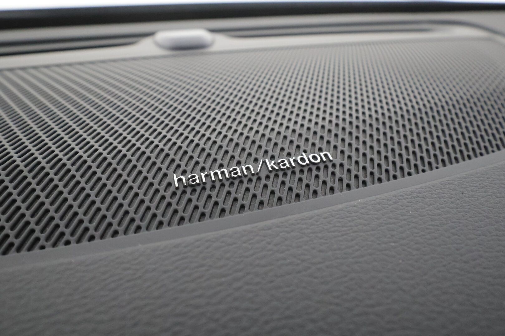 Volvo V90 2023 T8 AWD Long Range High Performance Ultimate Bright aut - | Koukku | HUD | Panorama | H&K | ACC | Full-LED | 360 | Sporttinahat Muistilla | Lisälämmitin | Kaistavahti | Navi | Keyless | 1-om Suomi-auto | Kahdet renkaat | 2x Latauskaapelit |
