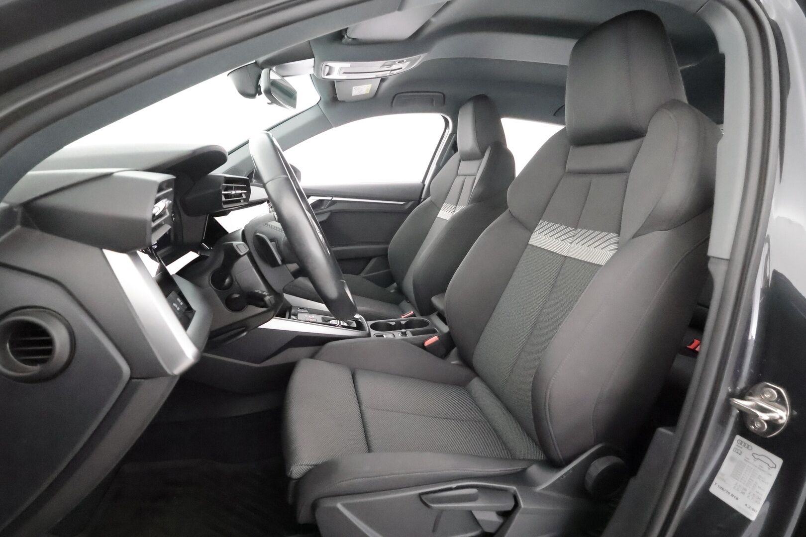 Audi A3 2023 Sportback Business 30 TFSI 81kW MHEV S tronic - | ACC | Lohko | P.Kamera | Digimittaristo | LED | Suomi-auto | Kahdet Renkaat |