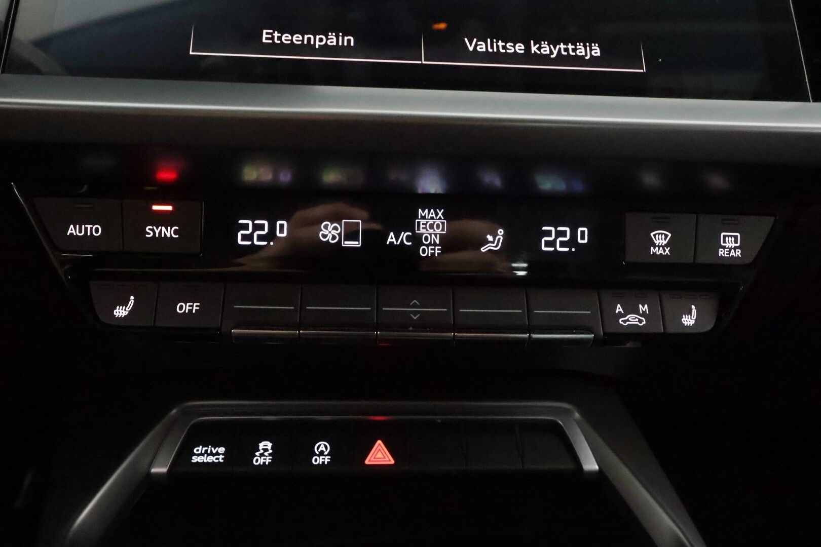 Audi A3 2023 Sportback Business 30 TFSI 81kW MHEV S tronic - | ACC | Lohko | P.Kamera | Digimittaristo | LED | Suomi-auto | Kahdet Renkaat |