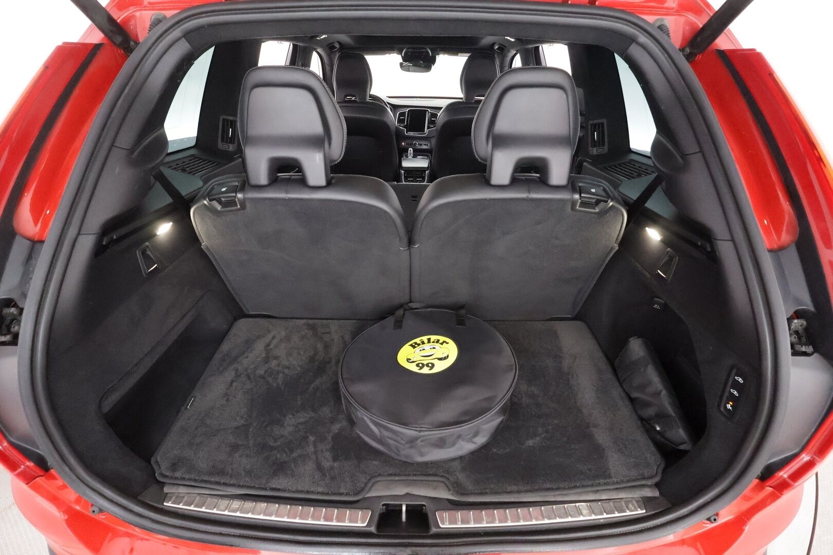 Volvo XC90 2019 T8 AWD R-Design aut - | ACC | Koukku | Webasto | HUD | 360° | Ilm. muistinahat hieronnalla | H/K | Panorama | Pilot Assist | BLIS | Full-LED Active | 2x renkaat aluin |