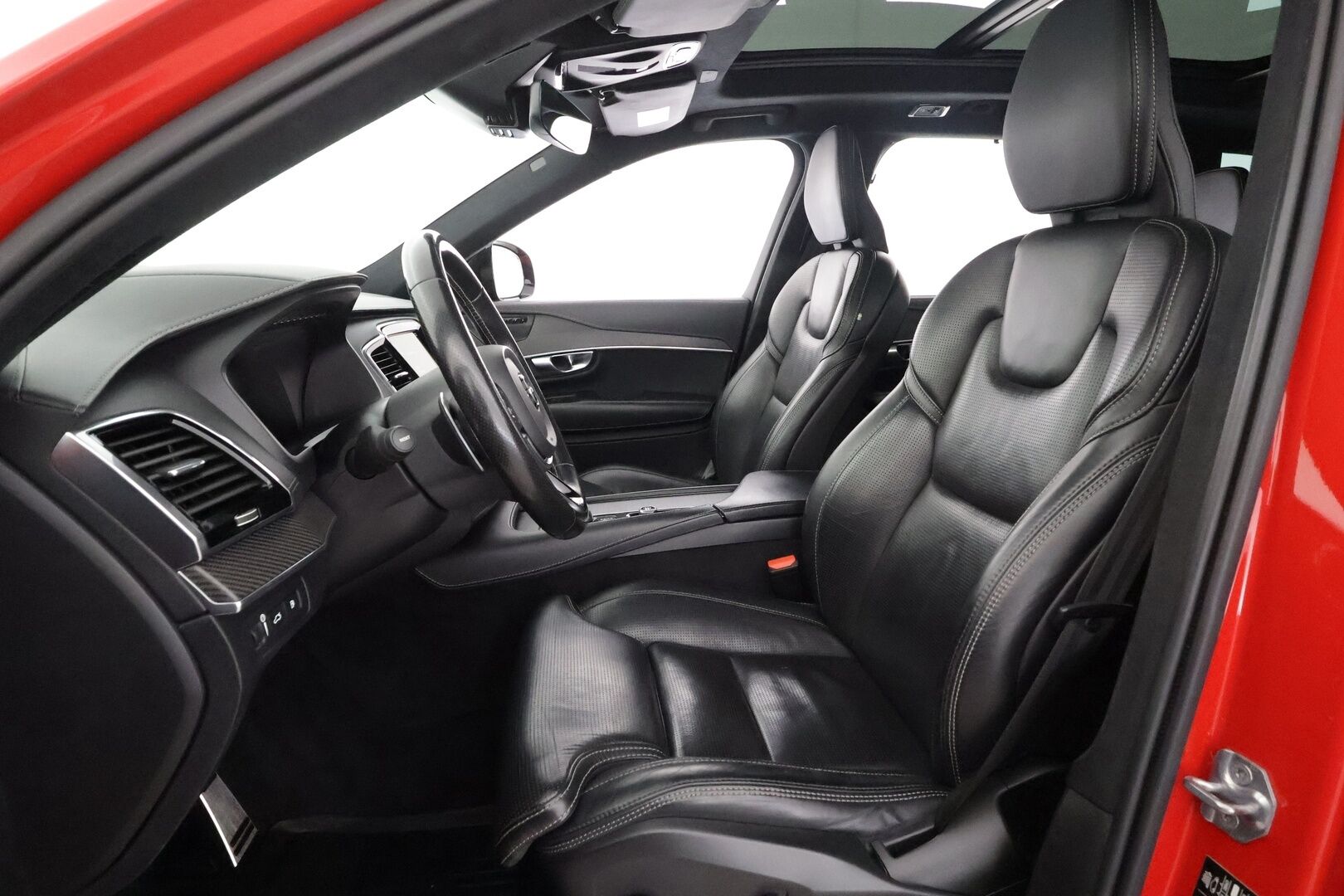 Volvo XC90 2019 T8 AWD R-Design aut - | ACC | Koukku | Webasto | HUD | 360° | Ilm. muistinahat hieronnalla | H/K | Panorama | Pilot Assist | BLIS | Full-LED Active | 2x renkaat aluin |