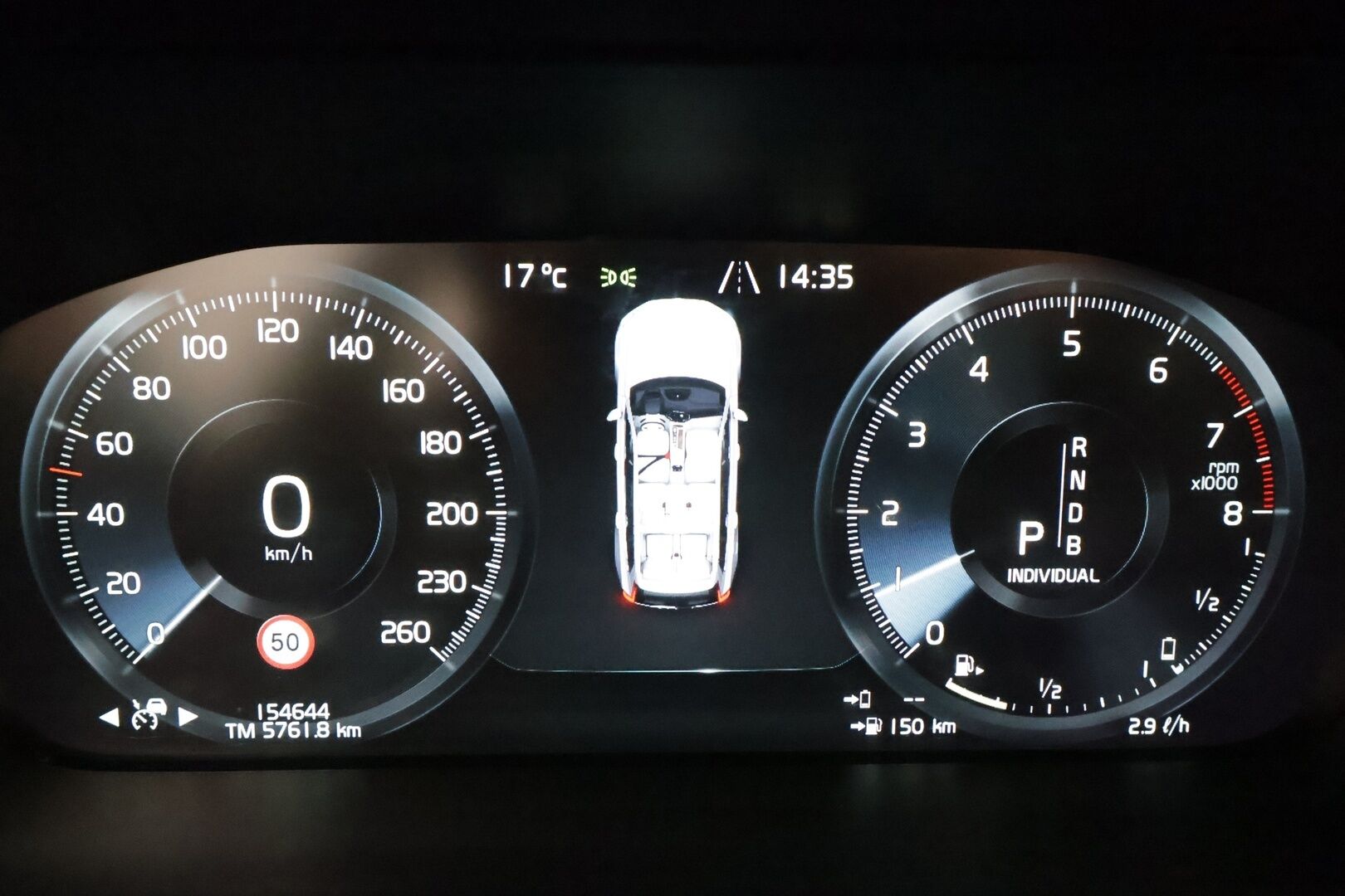 Volvo XC90 2019 T8 AWD R-Design aut - | ACC | Koukku | Webasto | HUD | 360° | Ilm. muistinahat hieronnalla | H/K | Panorama | Pilot Assist | BLIS | Full-LED Active | 2x renkaat aluin |