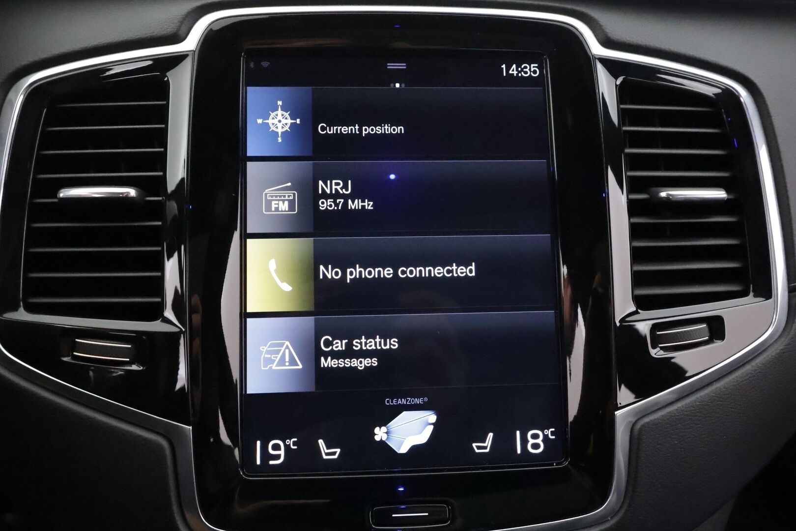 Volvo XC90 2019 T8 AWD R-Design aut - | ACC | Koukku | Webasto | HUD | 360° | Ilm. muistinahat hieronnalla | H/K | Panorama | Pilot Assist | BLIS | Full-LED Active | 2x renkaat aluin |