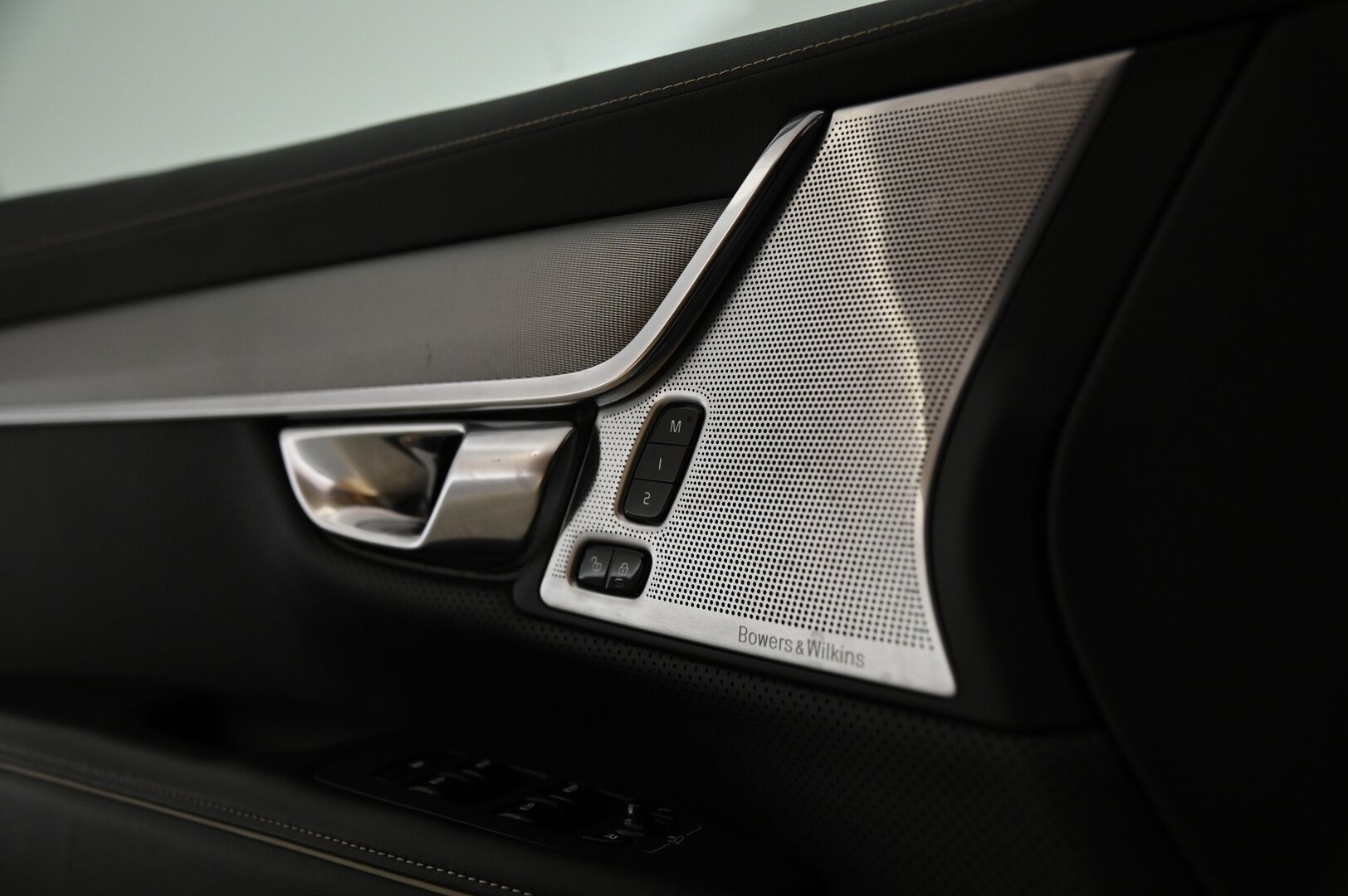 Volvo V90 2019 T8 AWD R-Design aut **Bowers & Wilkins / Muistipenkit / Adapti vakkari / 360-kamera / S.koukku**