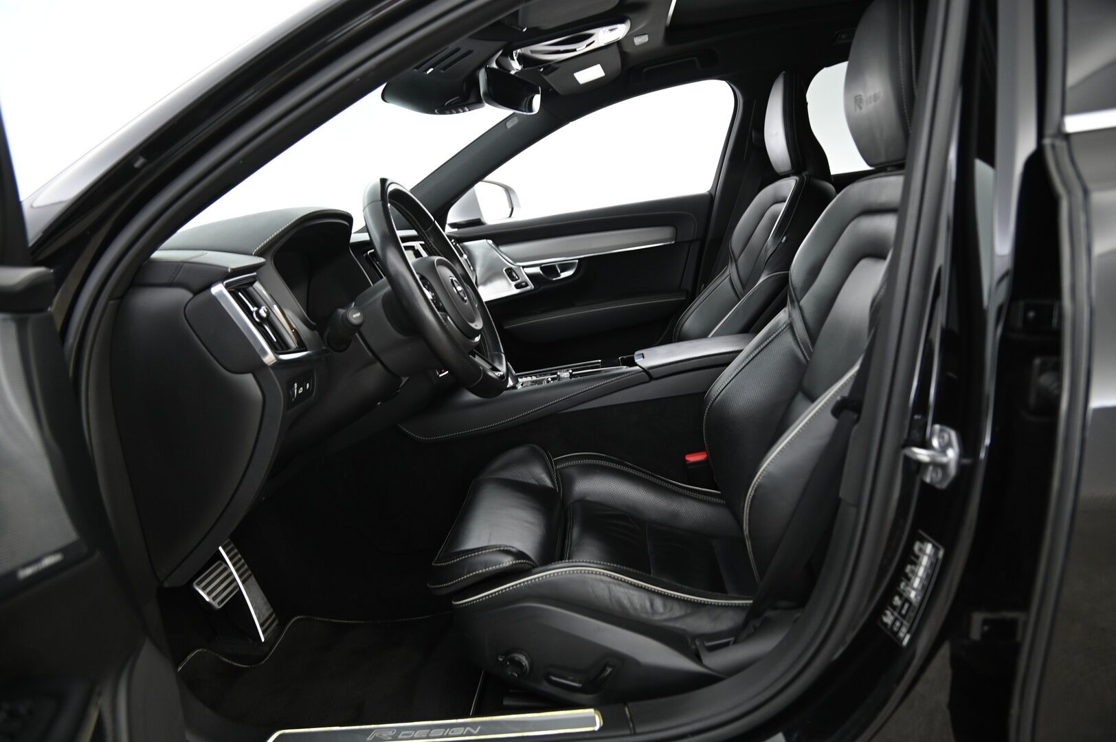 Volvo V90 2019 T8 AWD R-Design aut **Bowers & Wilkins / Muistipenkit / Adapti vakkari / 360-kamera / S.koukku**