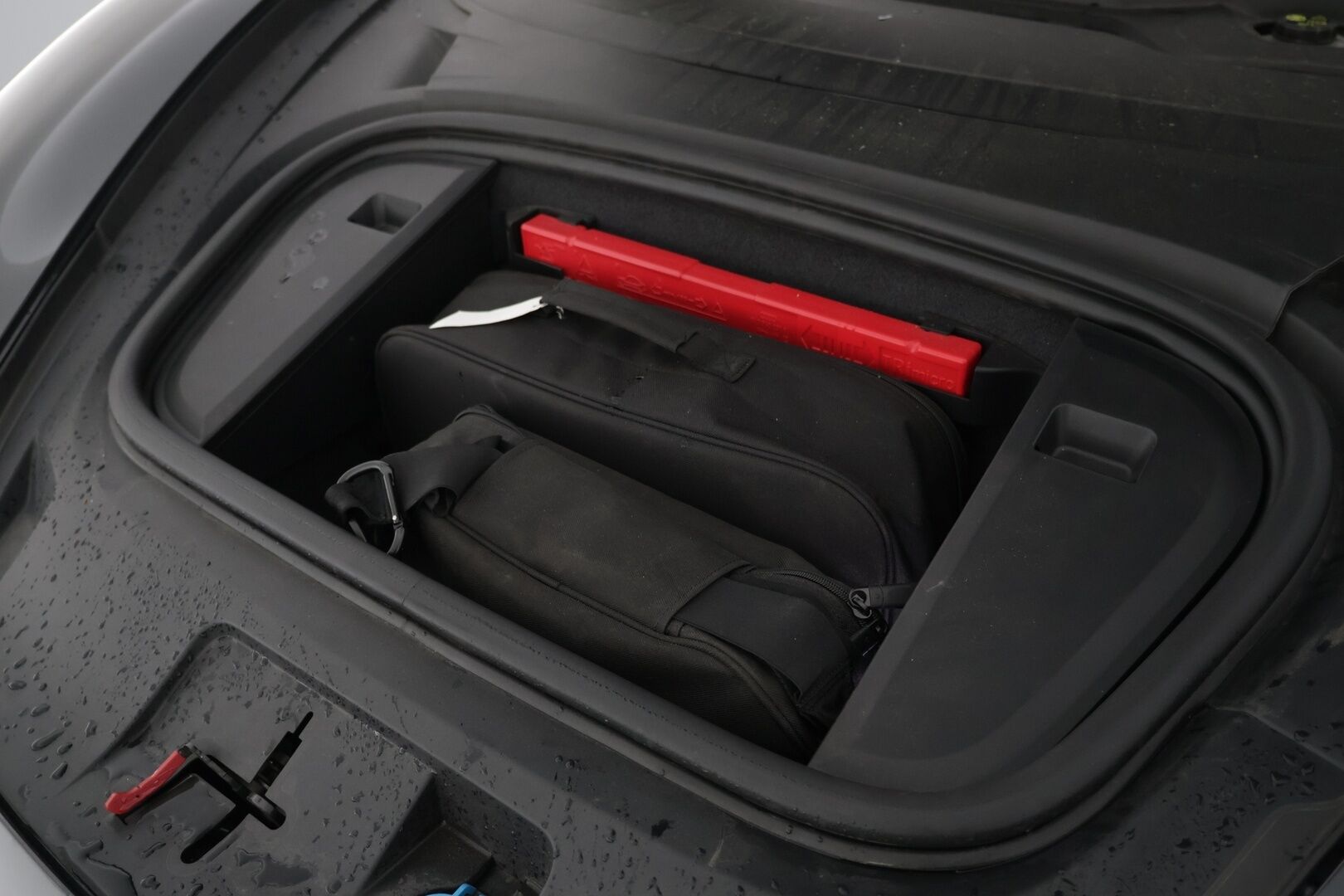 Porsche Taycan 2020 4S - | PASM | InnoDrive | ILP | Passenger Display | 14-säätöiset muistinahat | Bose | Sport Chrono |