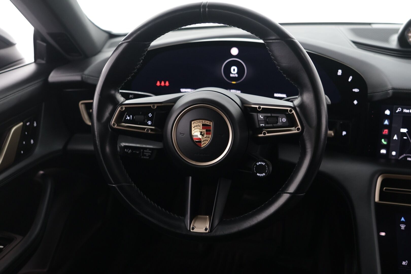 Porsche Taycan 2020 4S - | PASM | InnoDrive | ILP | Passenger Display | 14-säätöiset muistinahat | Bose | Sport Chrono |