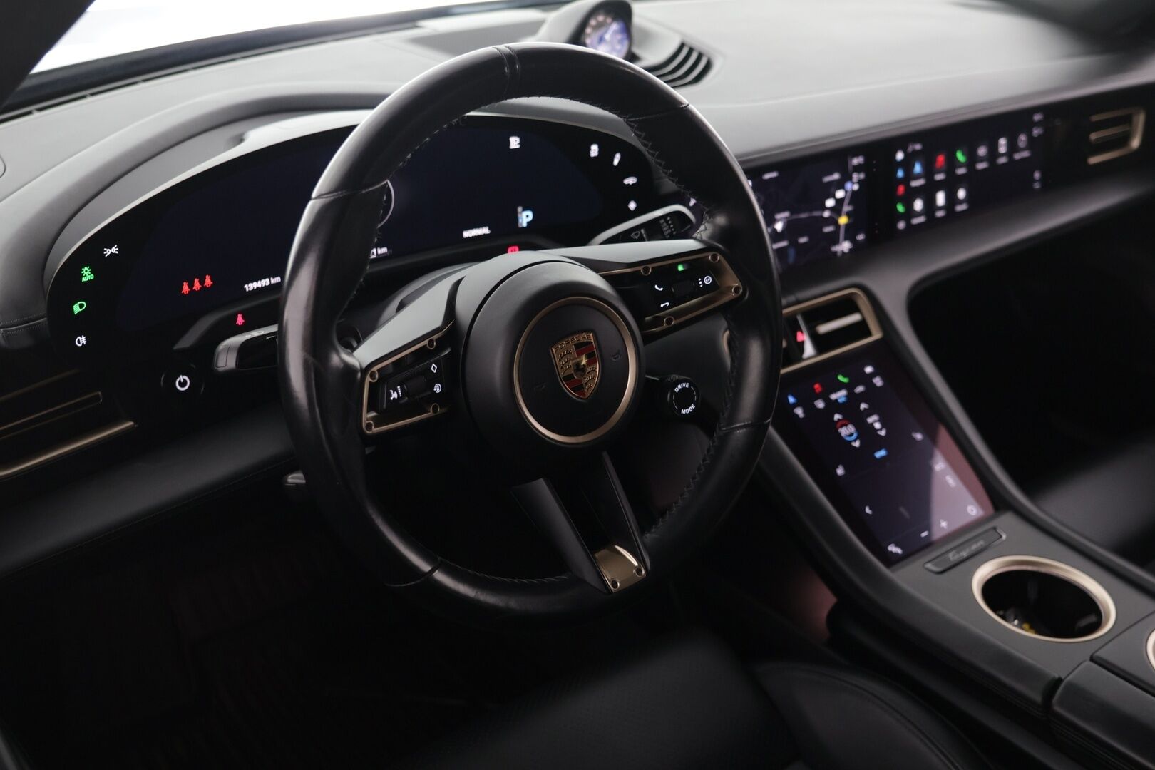 Porsche Taycan 2020 4S - | PASM | InnoDrive | ILP | Passenger Display | 14-säätöiset muistinahat | Bose | Sport Chrono |