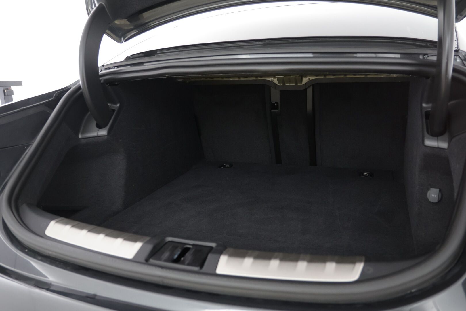Porsche Taycan 2020 4S - | PASM | InnoDrive | ILP | Passenger Display | 14-säätöiset muistinahat | Bose | Sport Chrono |