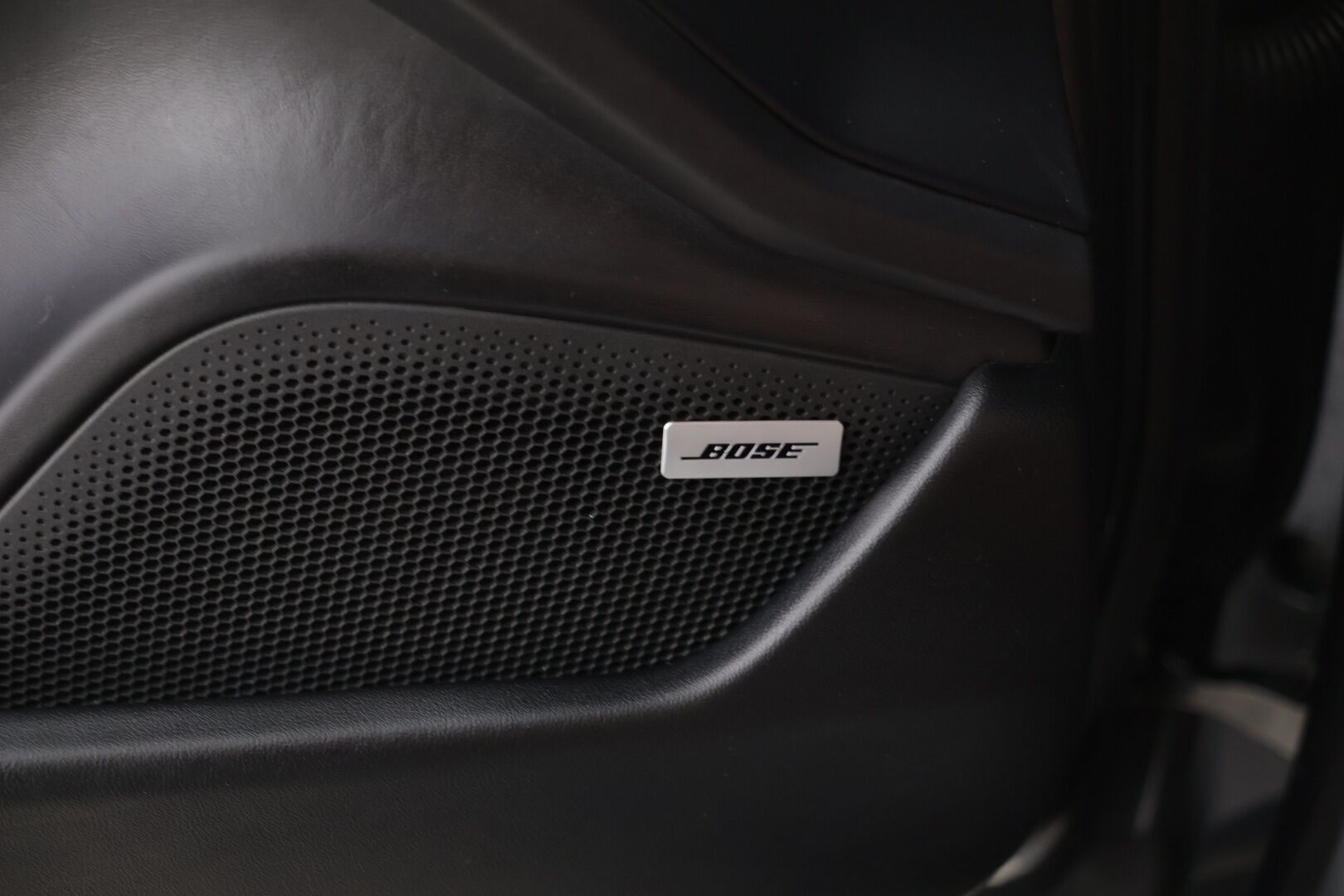 Porsche Taycan 2020 4S - | PASM | InnoDrive | ILP | Passenger Display | 14-säätöiset muistinahat | Bose | Sport Chrono |