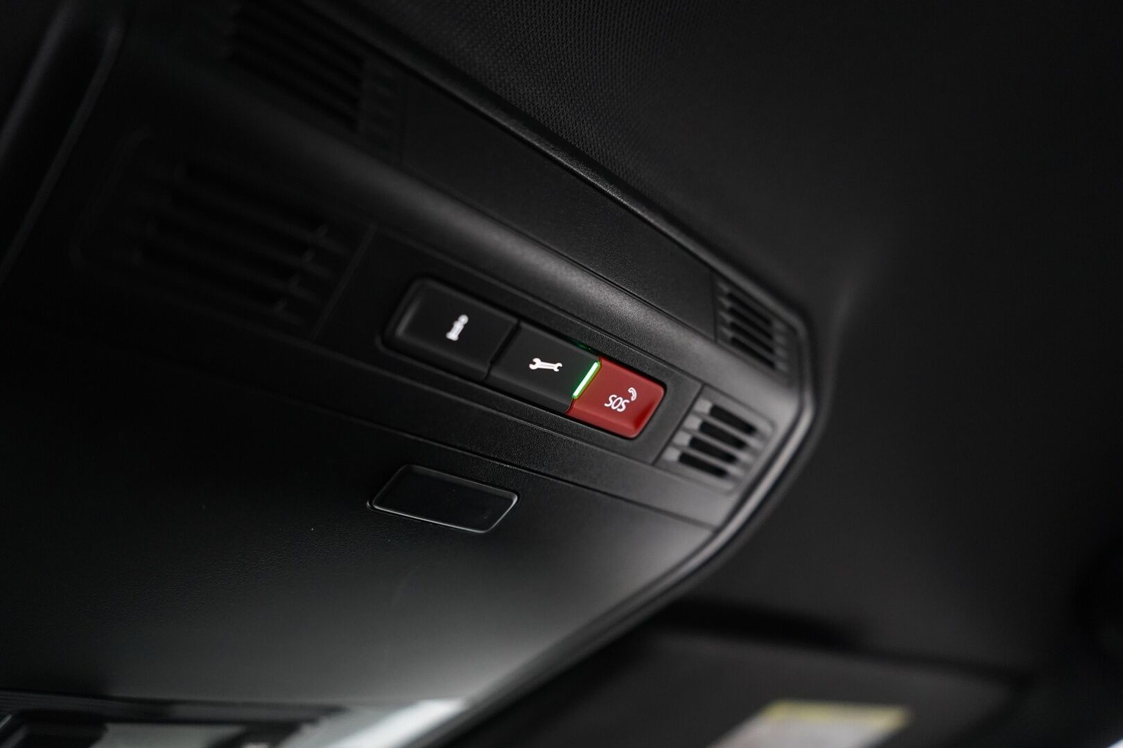 Skoda Superb 2021 Combi 1,4 TSI PHEV SportLine iV DSG ** ACC / Webasto / Canton / Koukku** - Skoda Crystal Lighting / Muistipenkki / Nahka-alcantara / Sport Line*