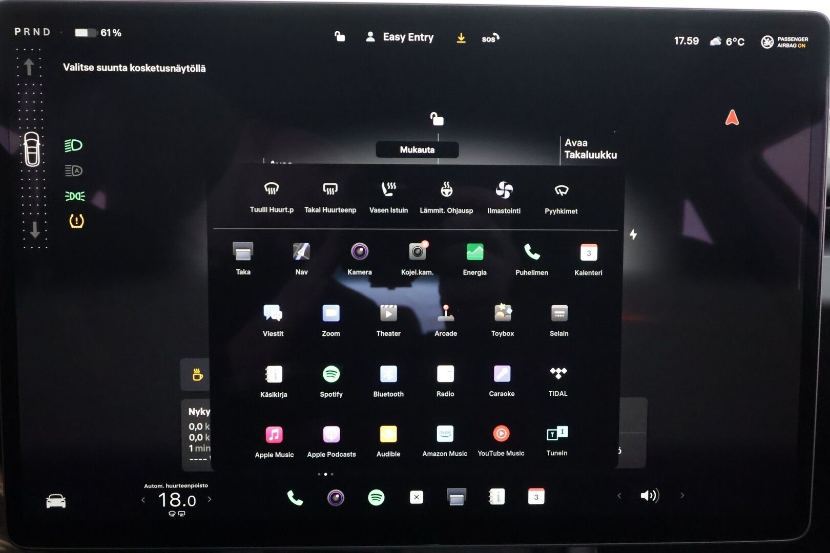 Tesla Model 3 2024 Standard Range Plus * Koukku / Lasikatto / Matrix LED / Viihdenäyttö / Nahat / ILP / P.kamera / Facelift * - Suomi-auto / Kahdet renkaat aluvanteilla