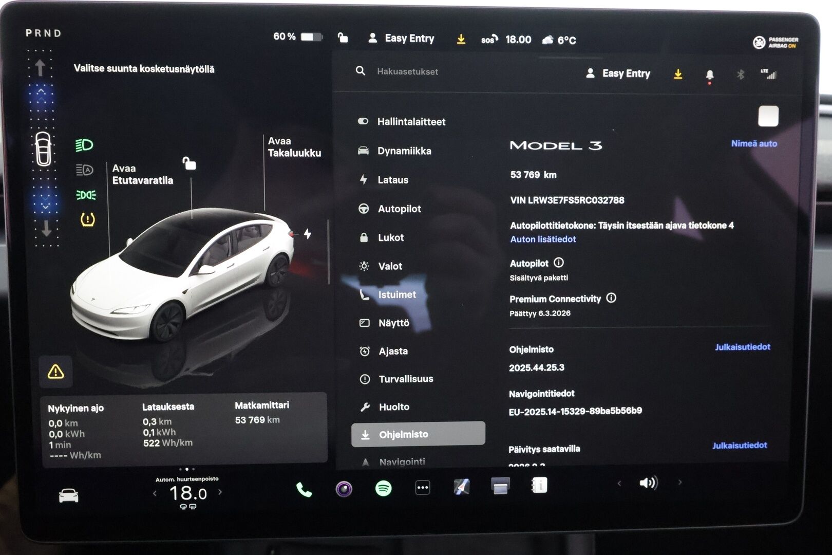 Tesla Model 3 2024 Standard Range Plus * Koukku / Lasikatto / Matrix LED / Viihdenäyttö / Nahat / ILP / P.kamera / Facelift * - Suomi-auto / Kahdet renkaat aluvanteilla