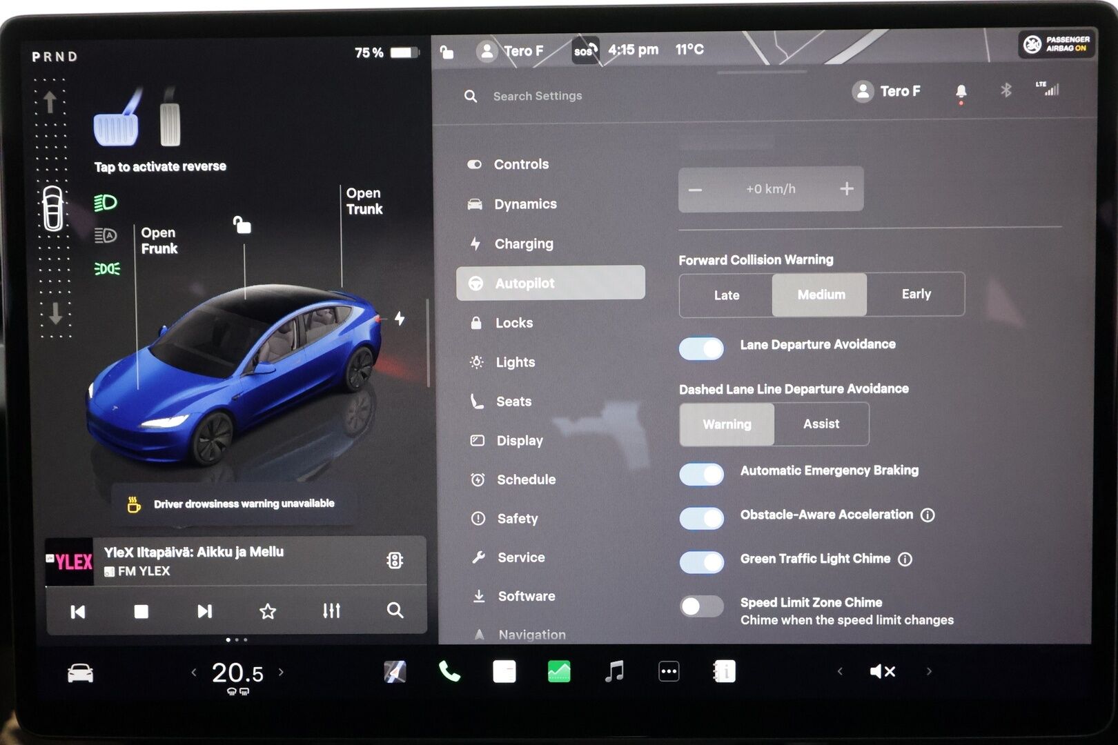Tesla Model 3 2024 RWD * Koukku / ILP / Matrix LED / Viihdenäyttö / Lasikatto / P.kamera / Ilmastoidut nahat * - 1.Om Suomi-auto / Kahdet renkaat aluvanteilla - HULLUT AVAJAISHULINAT KORKOTARJOUS 3,29 %