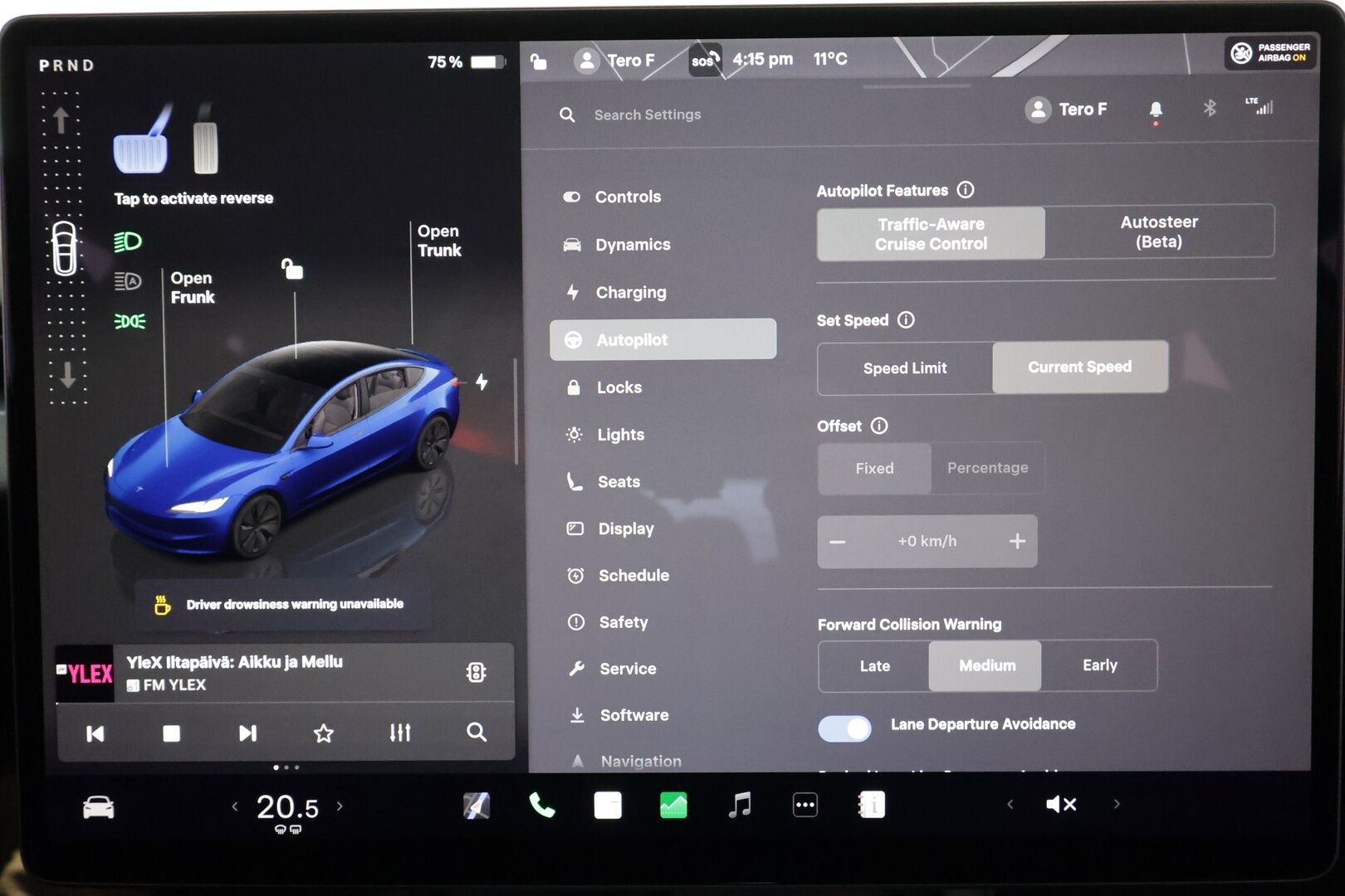 Tesla Model 3 2024 RWD * Koukku / ILP / Matrix LED / Viihdenäyttö / Lasikatto / P.kamera / Ilmastoidut nahat * - 1.Om Suomi-auto / Kahdet renkaat aluvanteilla - HULLUT AVAJAISHULINAT KORKOTARJOUS 3,29 %