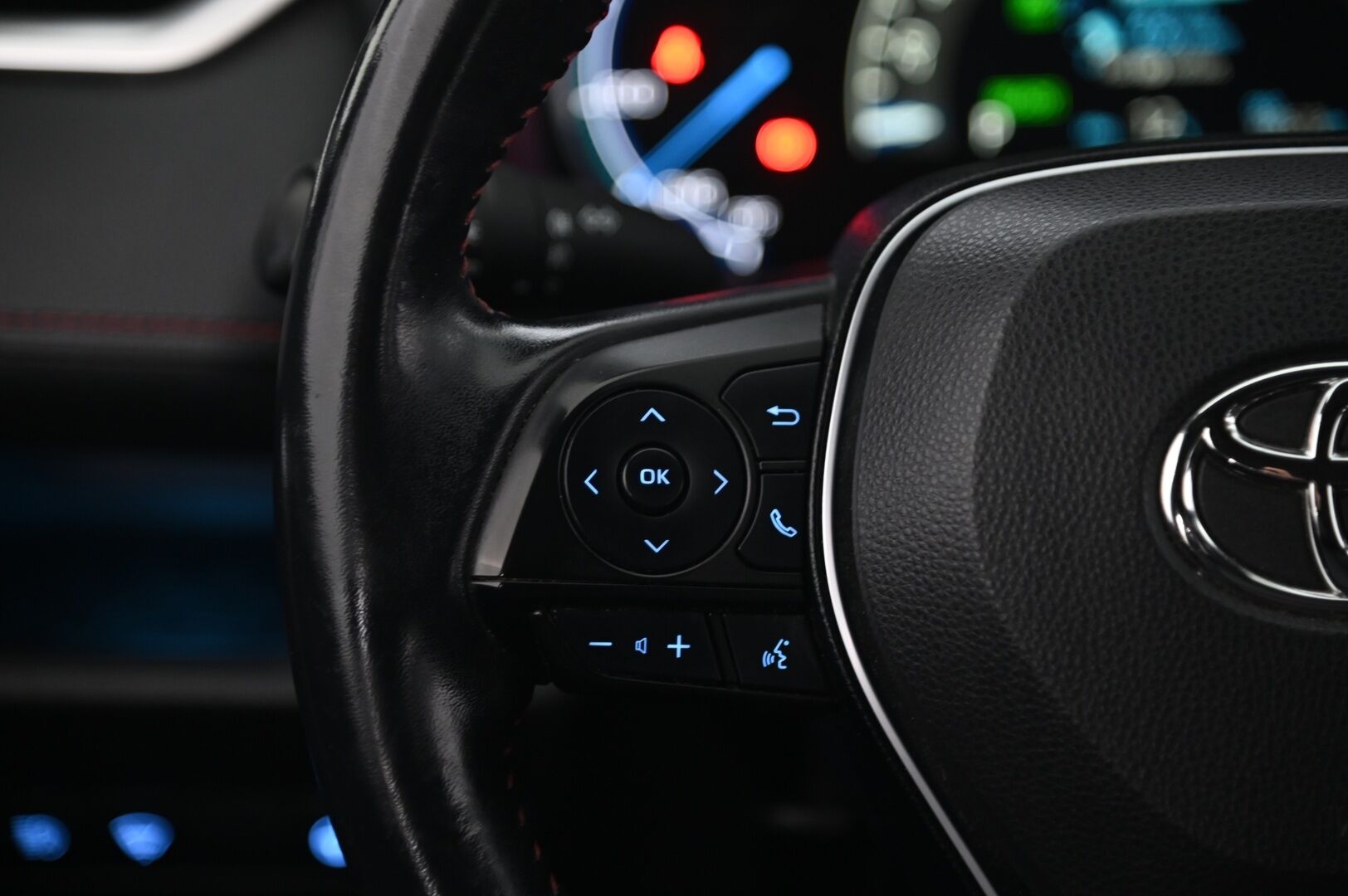 Toyota RAV4 PLUG-IN 2021 Hybrid 2,5 AWD-i Style*ACC / Koukku / Sähkökontti / Digimittaristo / Blis* - *Juuri saapunut! / JBL / P-Kamera / Tutkat / Kessy / Ratinlämmitin* - HULLU BLACKWEEK KORKOTARJOUS 2,49%