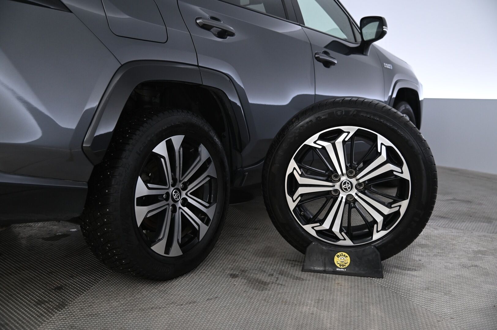 Toyota RAV4 PLUG-IN 2021 Hybrid 2,5 AWD-i Style*ACC / Koukku / Sähkökontti / Digimittaristo / Blis* - *Juuri saapunut! / JBL / P-Kamera / Tutkat / Kessy / Ratinlämmitin* - HULLU BLACKWEEK KORKOTARJOUS 2,49%