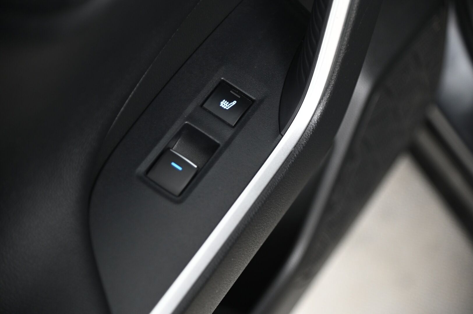 Toyota RAV4 PLUG-IN 2021 Hybrid 2,5 AWD-i Style*ACC / Koukku / Sähkökontti / Digimittaristo / Blis* - *Juuri saapunut! / JBL / P-Kamera / Tutkat / Kessy / Ratinlämmitin* - HULLU BLACKWEEK KORKOTARJOUS 2,49%