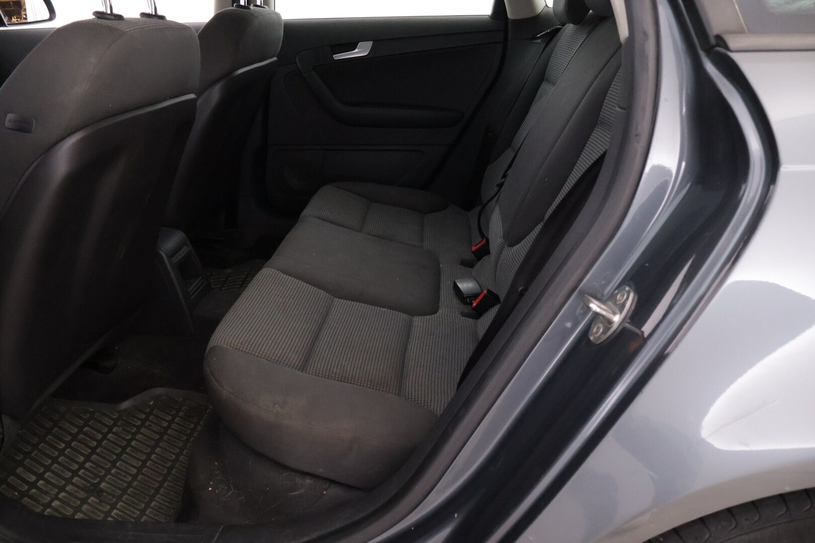 Audi A3 2005 4D SPORTBACK 2.0FSI - YritysOutlet - Myydään vain yrityksille - – Tämä auto myydään YritysOutlet -valikoimasta vain yritykselle