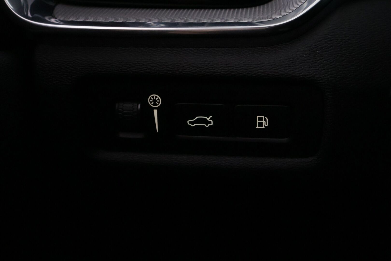 Volvo V60 2020 T8 TwE AWD R-Design aut. * ACC / Pilot Assist / Webasto / VOC / Muistipenkki / Koukku / Keyless / Sähkökontti * - Upea väri / Jakopää tehty 01/25 / Merkkihuollettu / Kahdet Volvo alut - HULLUT BLACKWEEK JATKOT - KORKOTARJOUS 2,49%