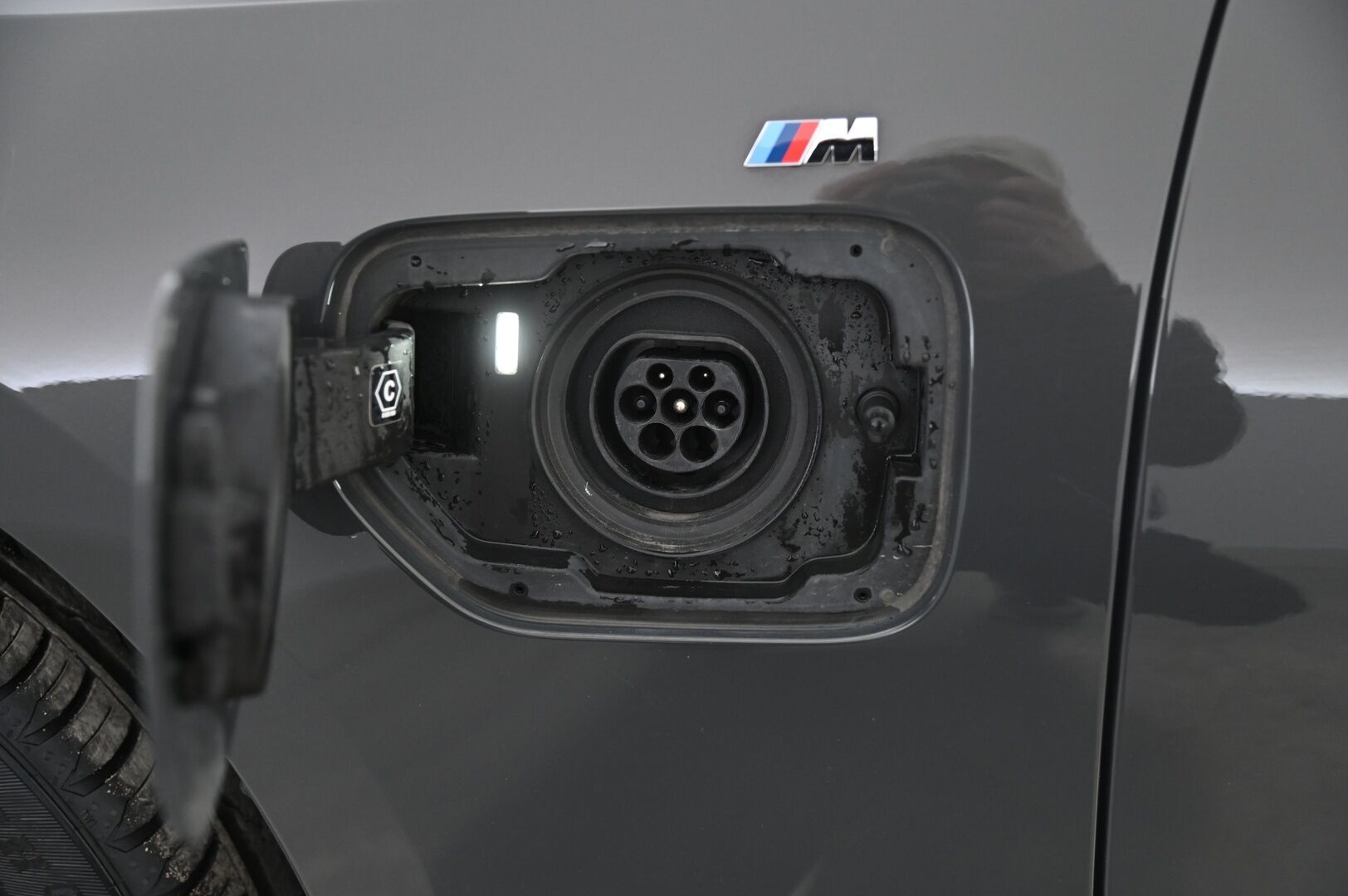 BMW 330 2020 G20 Sedan 330e Business M-Sport - 3,99 % KORKOTARJOUS TÄHÄN AUTOON - *HUD / Adapt.vakkari / H&K / Laser LED / 360 kamera / Muistipenkki