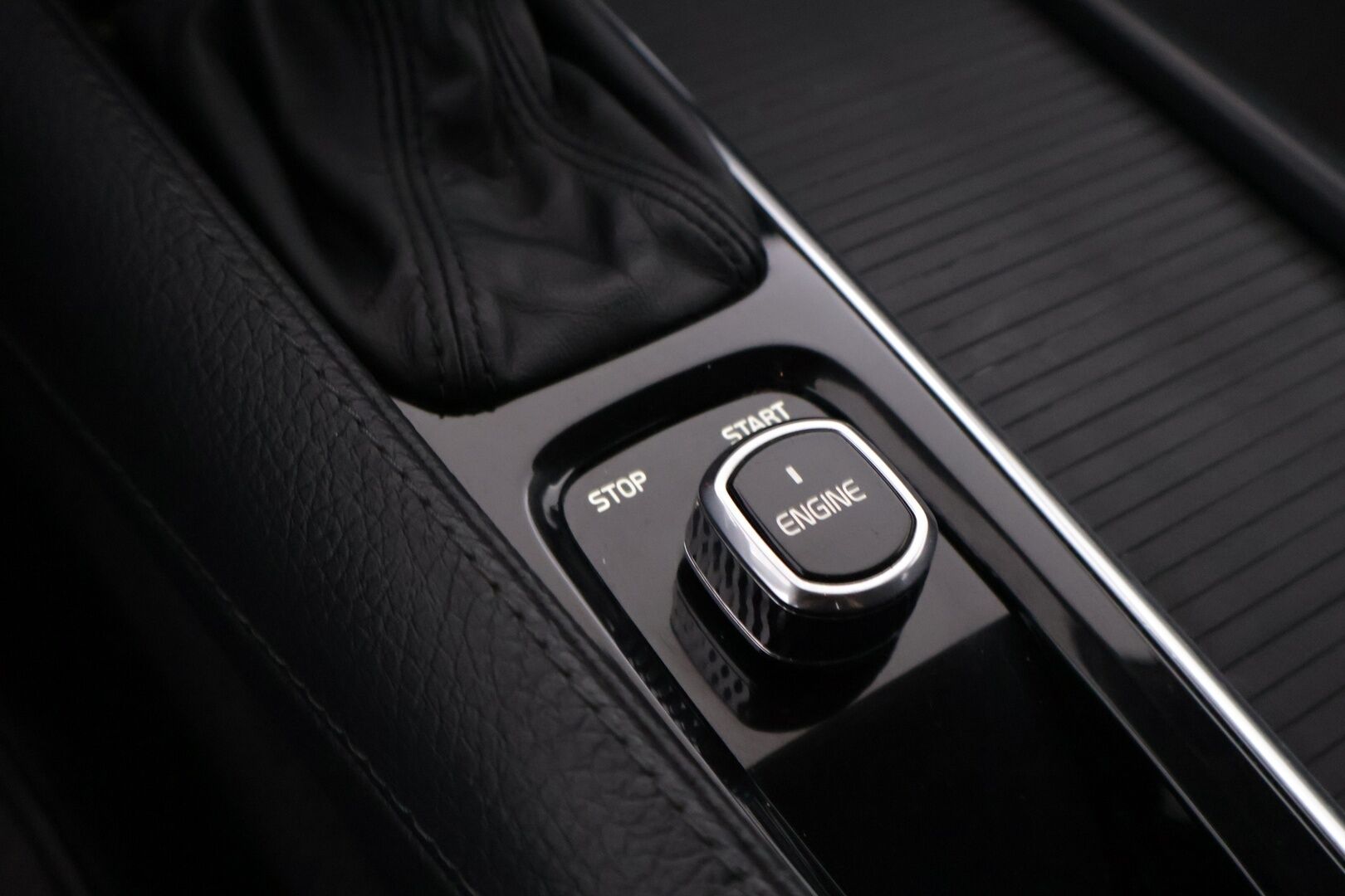Volvo V90 2017 D3 AWD Momentum aut - | Ei Adblue | ACC | Webasto | Koukku | P-Kamera | BLIS | Osanahat |