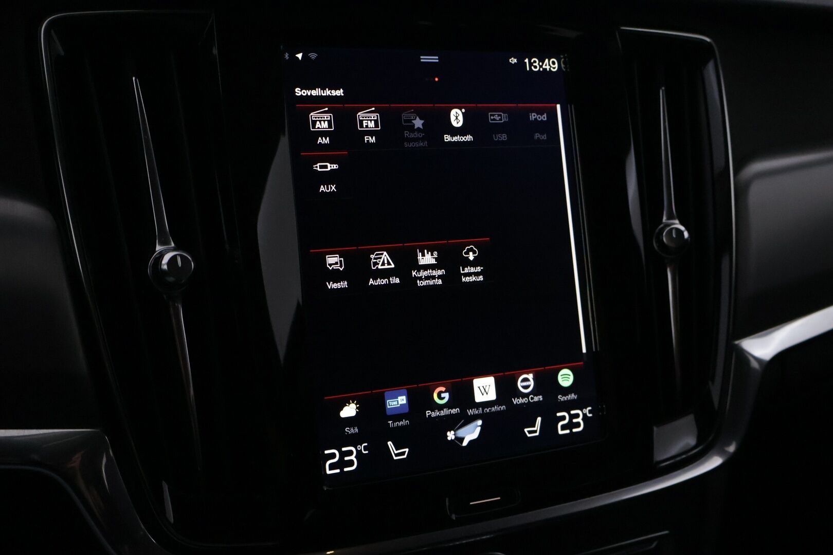 Volvo V90 2017 D3 AWD Momentum aut - | Ei Adblue | ACC | Webasto | Koukku | P-Kamera | BLIS | Osanahat |