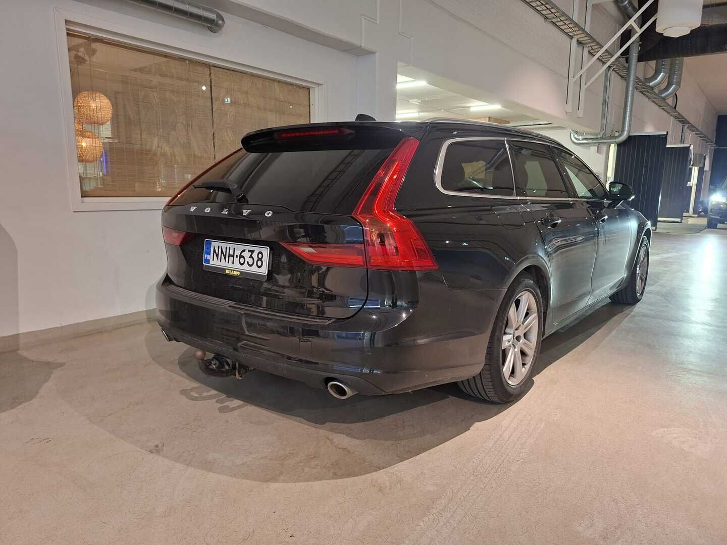Volvo V90 2017 D3 AWD Momentum aut - | Ei Adblue | ACC | Webasto | Koukku | P-Kamera | BLIS | Osanahat |