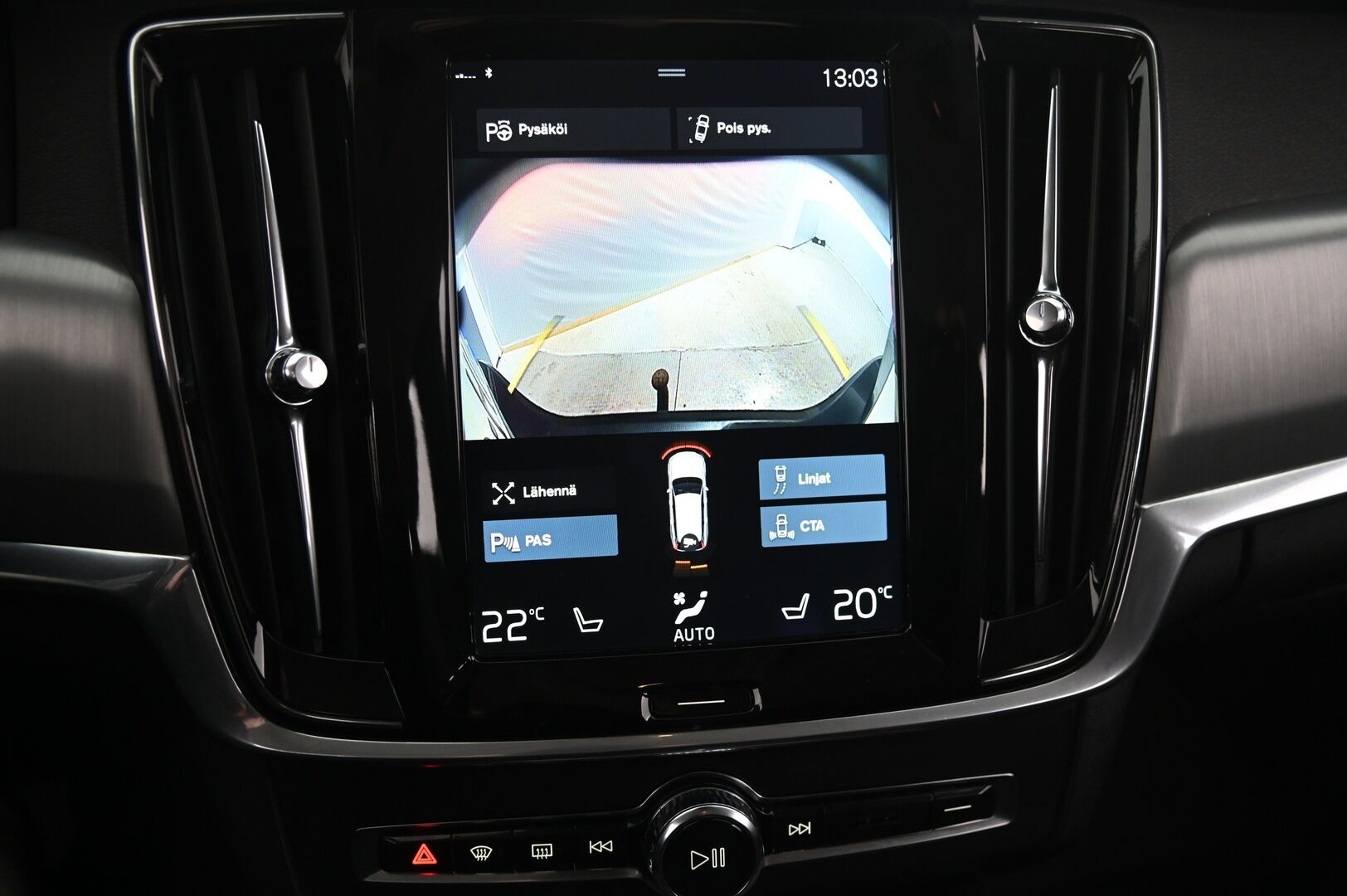 Volvo V90 2017 D3 AWD Momentum aut - Pilot Assist / Adapt. vakkari / Vetokoukku / Webasto / Peruutuskamera / BLIS / osanahat