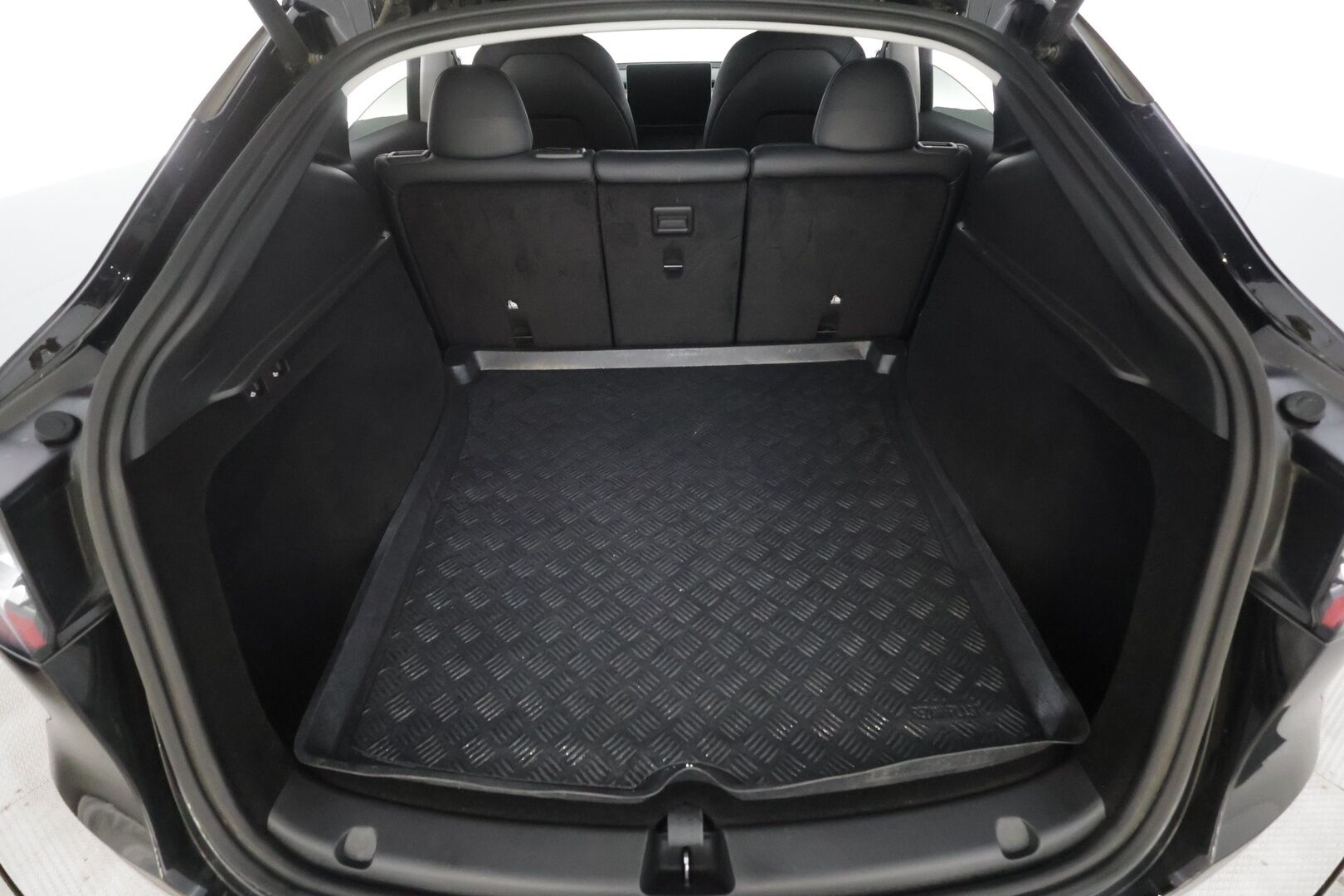 Tesla Model Y 2022 Performance - | Koukku | ILP | ACC | Lasikatto | Matrix-LED | P.Kamera | Muistipenkki | Premium Audio | Navi | Kaistavahti | Keyless | Kahdet renkaat | 