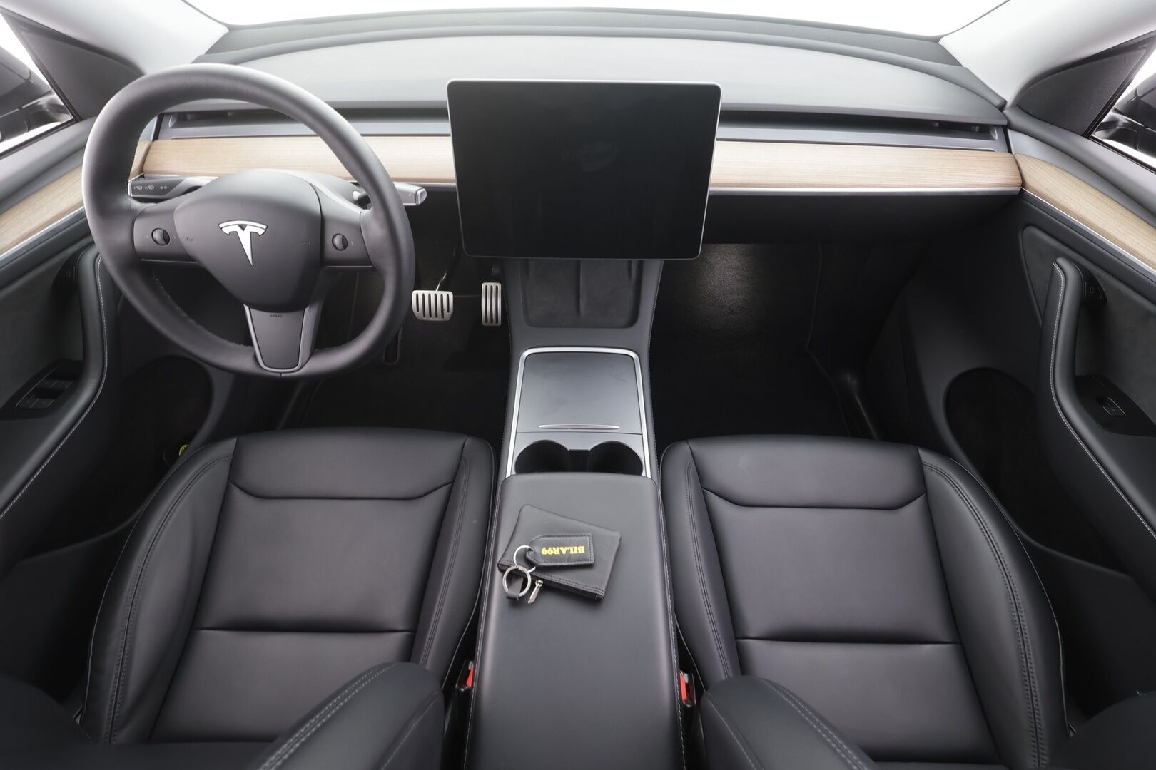 Tesla Model Y 2022 Performance - | Koukku | ILP | ACC | Lasikatto | Matrix-LED | P.Kamera | Muistipenkki | Premium Audio | Navi | Kaistavahti | Keyless | Kahdet renkaat | 