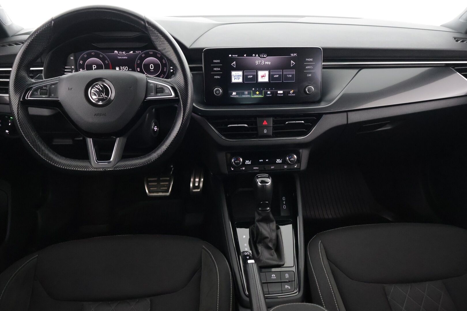 Skoda Scala 2020 1,5 TSI Style DSG Autom. **1.OM Suomi-auto / Navi / Keyless / Digimittaristo** - Juuri katsastettu / 2 Renkaat / Levyt ja palat juuri vaihdettu taakse * - Osta nyt, maksa vasta ensi vuonna