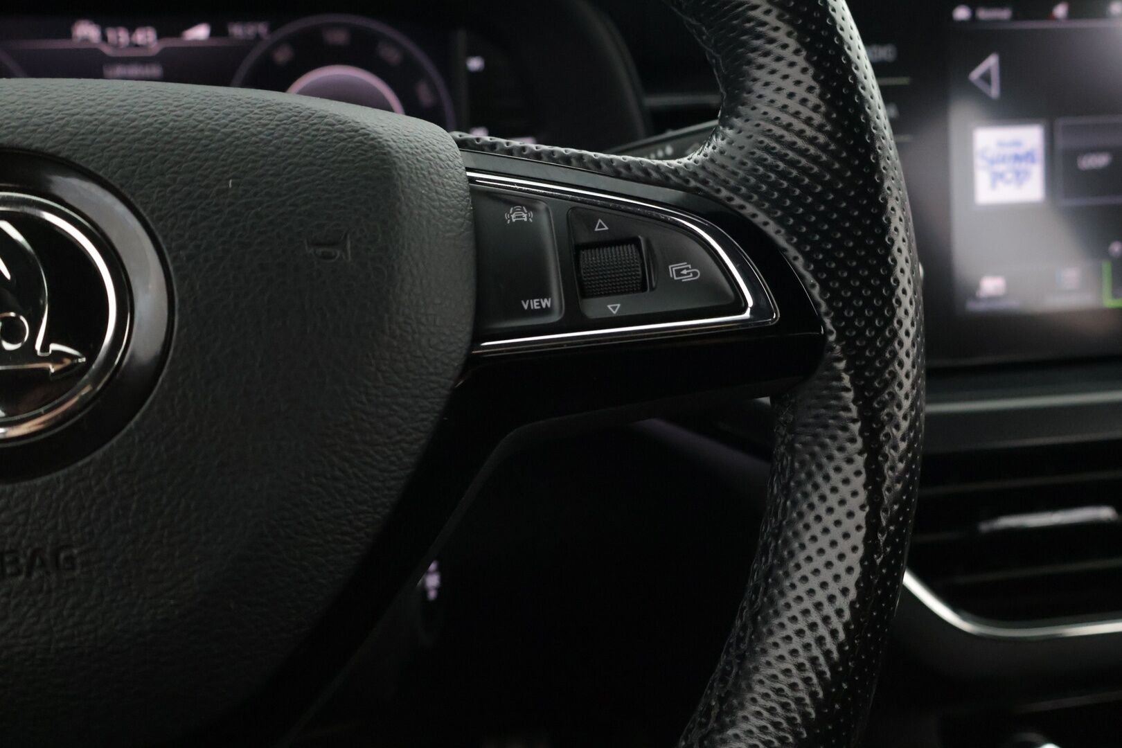 Skoda Scala 2020 1,5 TSI Style DSG Autom. **1.OM Suomi-auto / Navi / Keyless / Digimittaristo** - Juuri katsastettu / 2 Renkaat / Levyt ja palat juuri vaihdettu taakse * - Osta nyt, maksa vasta ensi vuonna