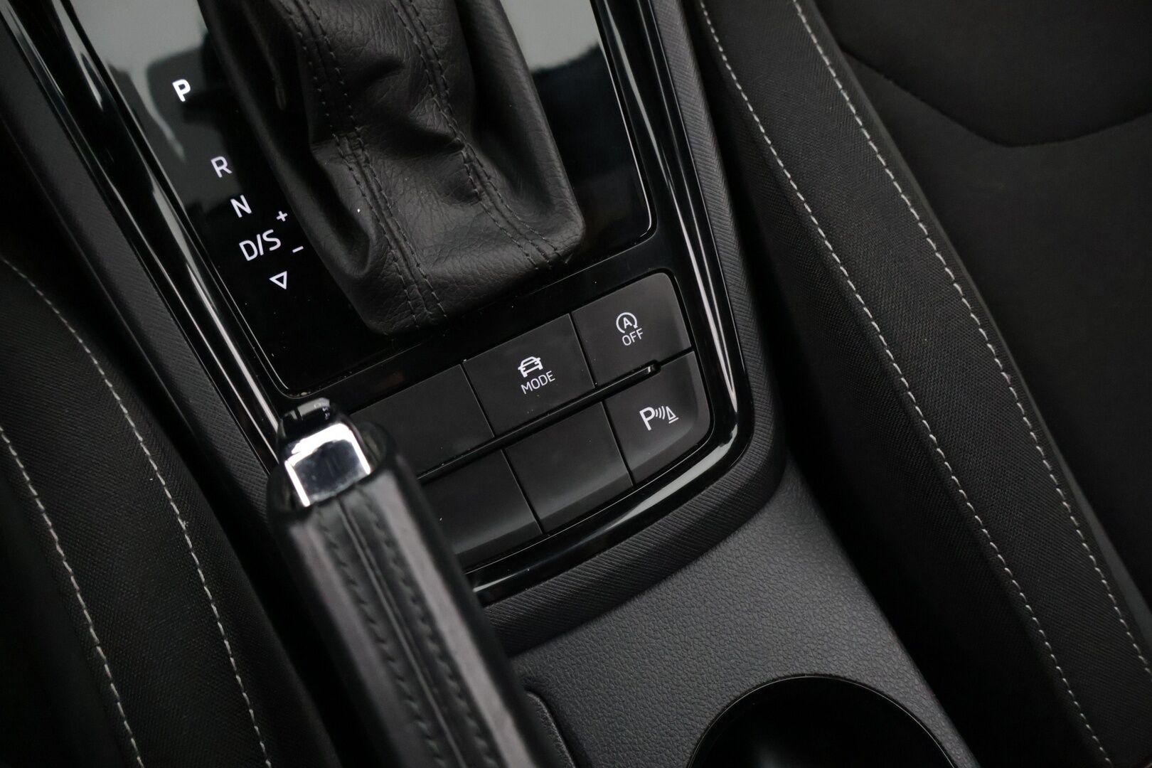 Skoda Scala 2020 1,5 TSI Style DSG Autom. **1.OM Suomi-auto / Navi / Keyless / Digimittaristo** - Juuri katsastettu / 2 Renkaat / Levyt ja palat juuri vaihdettu taakse * - Osta nyt, maksa vasta ensi vuonna