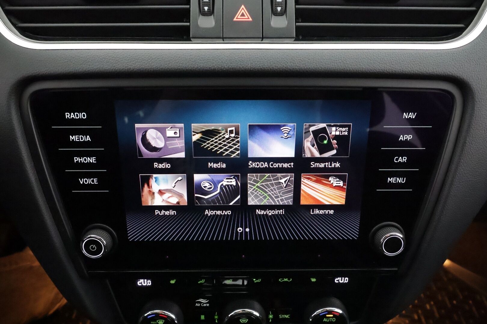 Skoda Octavia 2020 Combi 2,0 TDI 150 Style BusinessLine DSG * ACC / Webasto / P.Kamera / Apple&Android / Keyless * - 1.Om Suomi-auto / Merkkihuollettu / Kahdet Renkaat