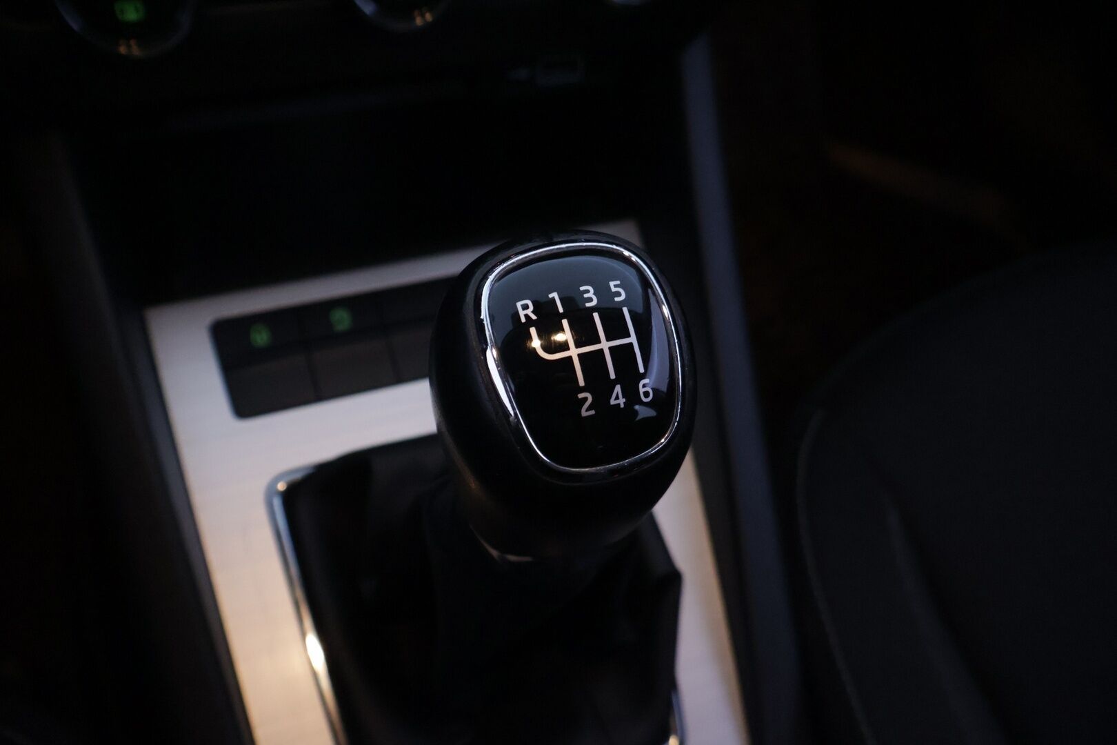 Skoda Octavia 2020 1,0 TSI Ambition BusinessLine - Suomi-auto | Webasto | Lämmitetty ohjauspyörä | Apple&Android | Vakkari - KORKO VAIN 3,99 %