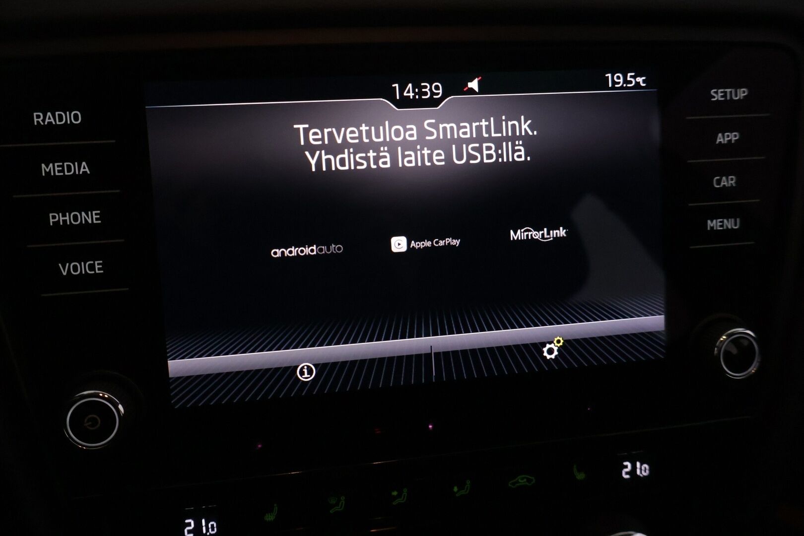 Skoda Octavia 2020 1,0 TSI Ambition BusinessLine - Suomi-auto | Webasto | Lämmitetty ohjauspyörä | Apple&Android | Vakkari - KORKO VAIN 3,99 %